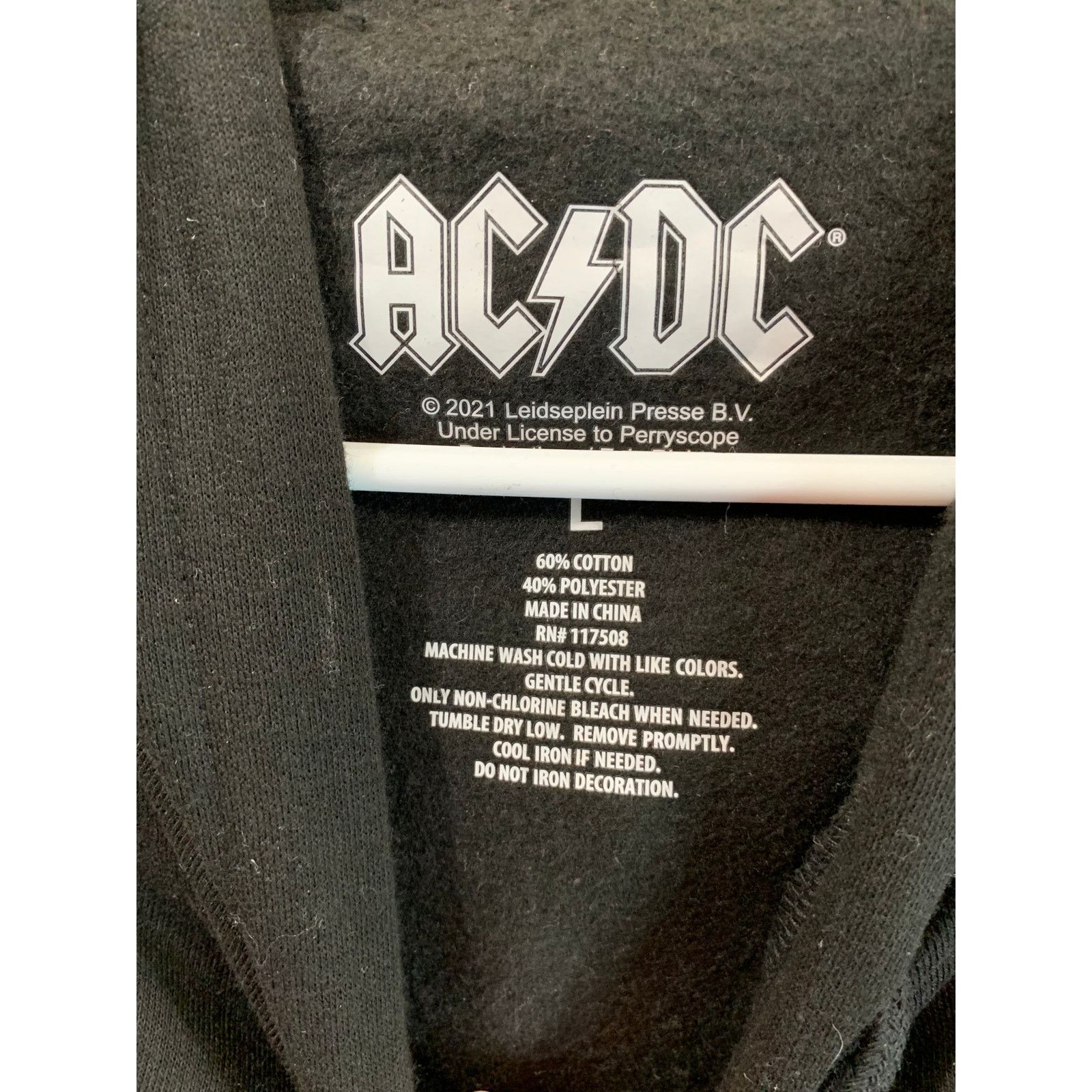 AC/DC AC/DC Hoodie Jacket Adult Large Black Pullover Shirt Mens Size US L / EU 52-54 / 3 - 3 Thumbnail
