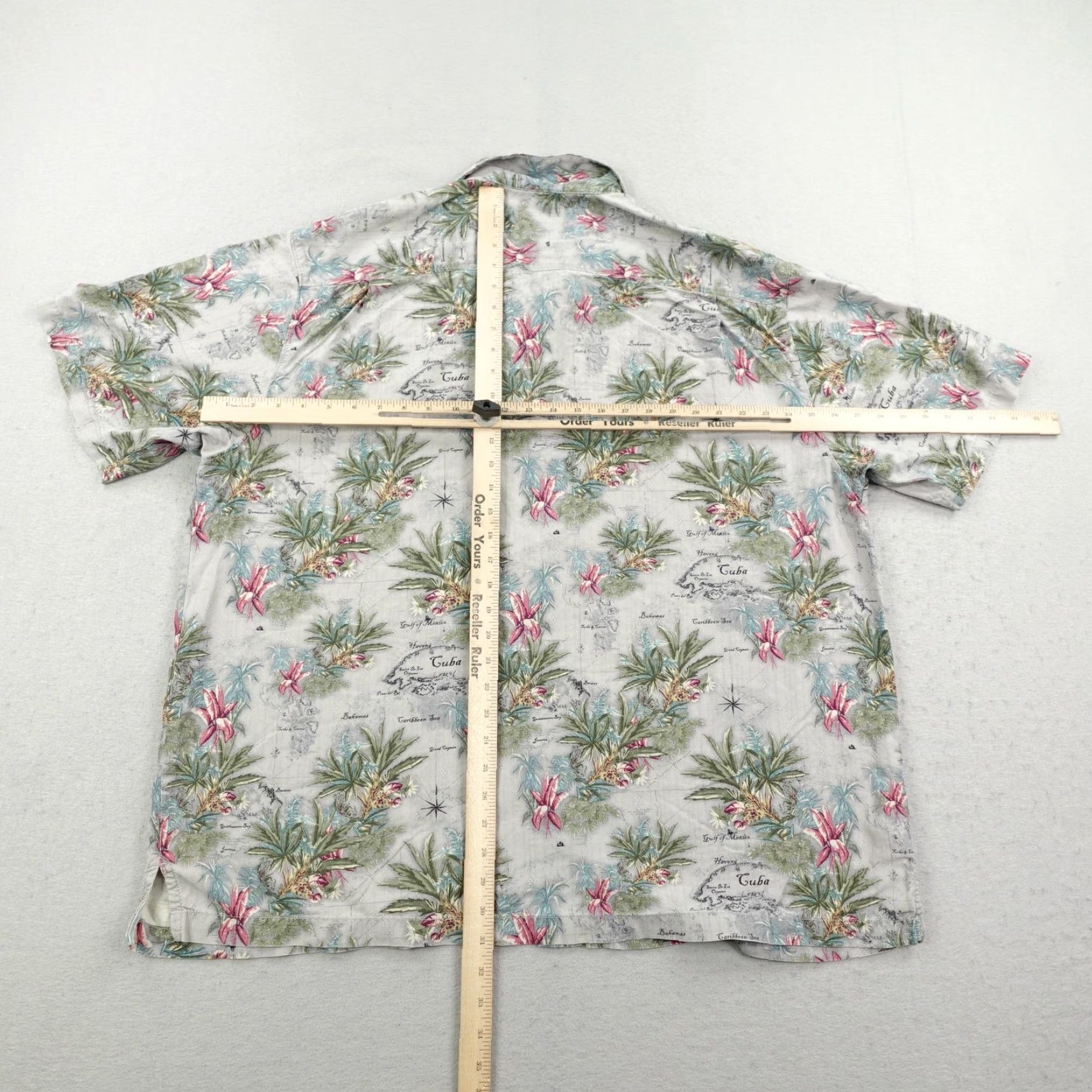 Tommy Bahama VINTAGE Tommy Bahama Shirt Mens 2XL Gray Floral Hawaiian Caribbean Islands Map Aloha Size US XXL / EU 58 / 5 - 5 Thumbnail