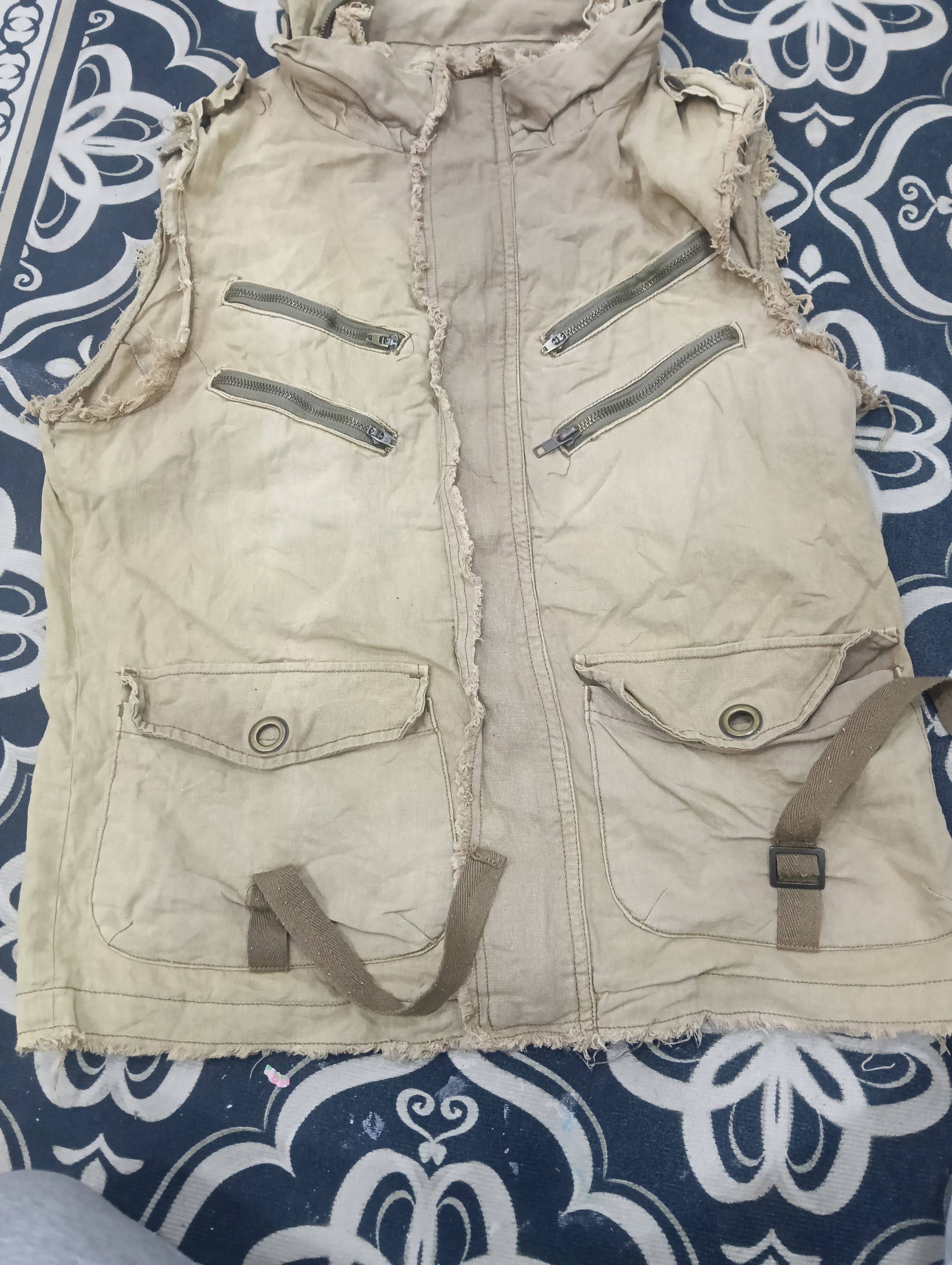 Punk and Yo Clonedevgru Japan Punk/Gothic Sleeveless Jacket Size US L / EU 52-54 / 3 - 22 Thumbnail