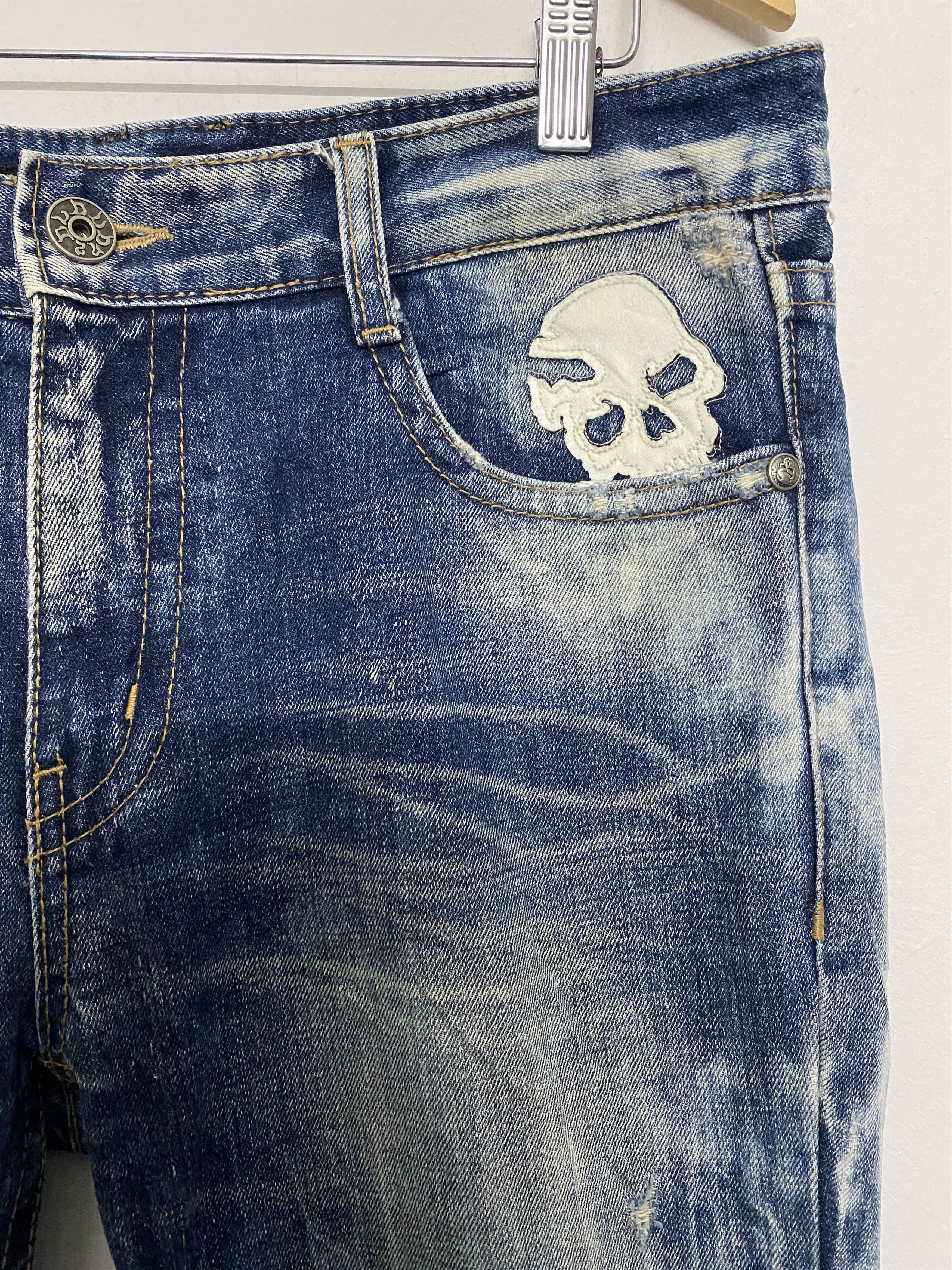Vintage Cloud 72 Gothic Distressed Denim Jeans Ripped Skull Wing Size US 34 / EU 50 - 6 Thumbnail