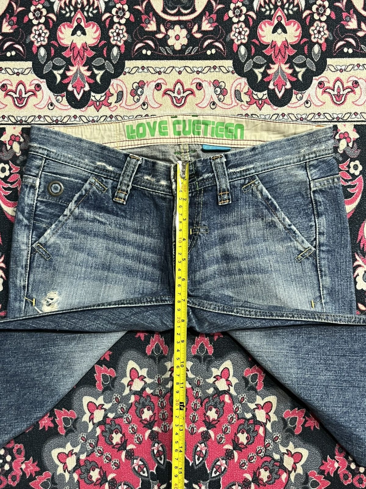 Japanese Brand Vintage Japanese Brand Low Rise Blue Wash Ripped Flare Jeans Size 30" / US 8 / IT 44 - 11 Thumbnail