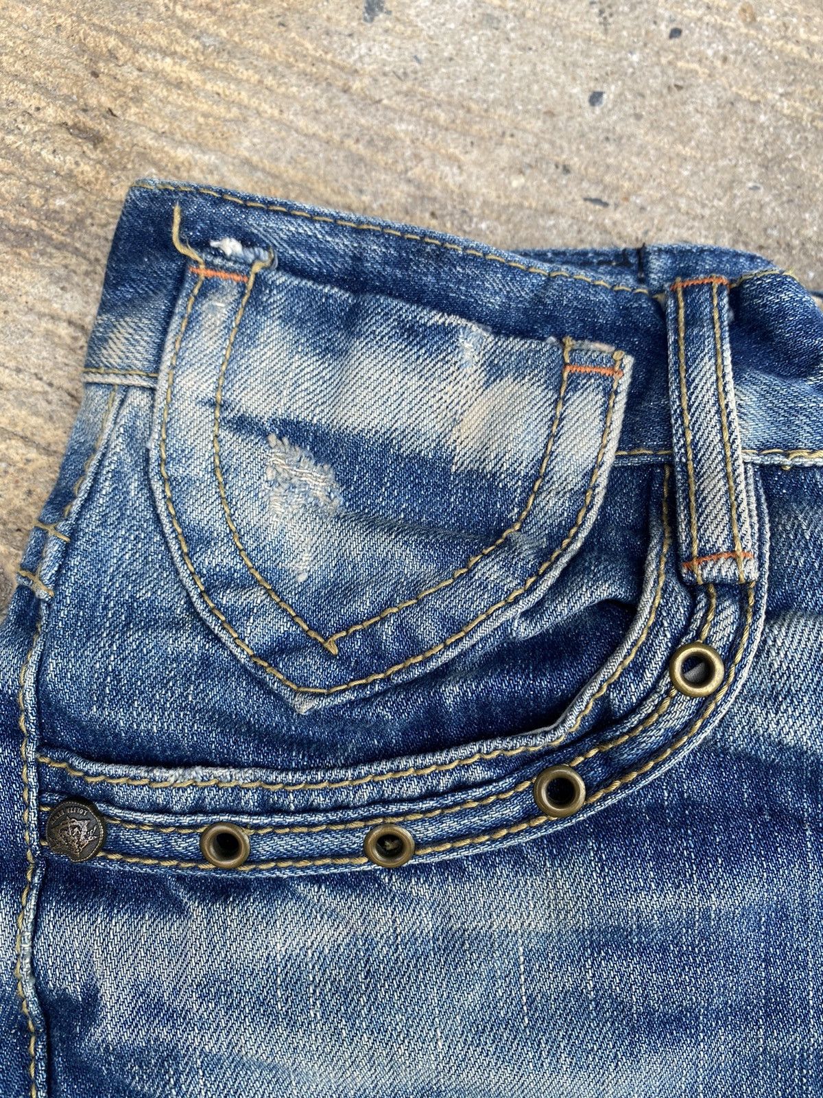 If Six Was Nine × Japanese Brand × Le Grande Bleu (L.G.B.) Yoshimoto Nara x Lolita Jeans Distressed Pants Size US 30 / EU 46 - 17 Thumbnail