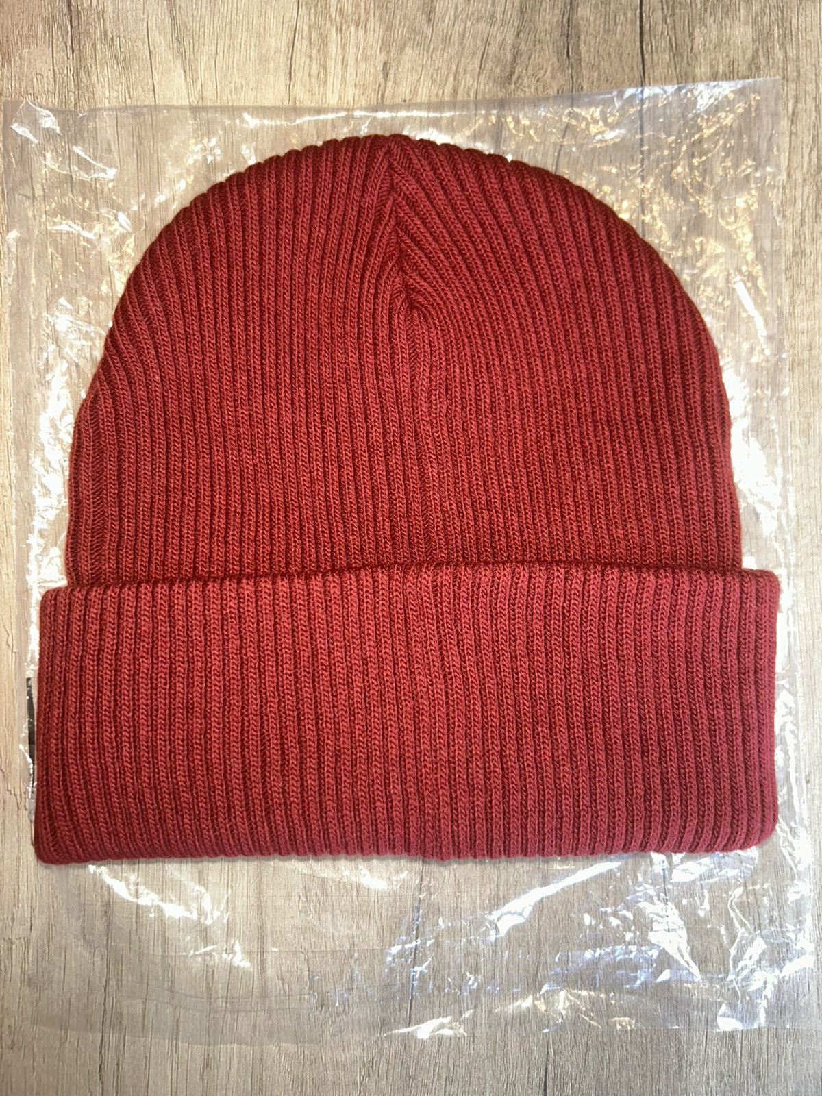 Supreme Supreme Raised Logo Patch Beanie Red (OS) (New/Never Worn) Size ONE SIZE - 3 Thumbnail