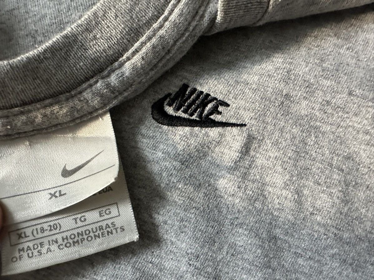 Nike Nike vintage embroidered swoosh shirt Size US XL / EU 56 / 4 - 3 Thumbnail