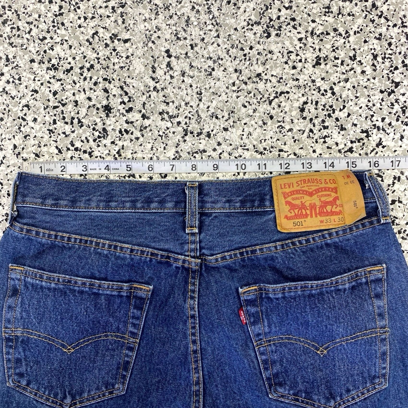 Levi's Levi's 501 Jeans Regular Fit Button Fly Blue Denim Men 32x30 32x29 Vintage No Size US 32 / EU 48 - 6 Thumbnail