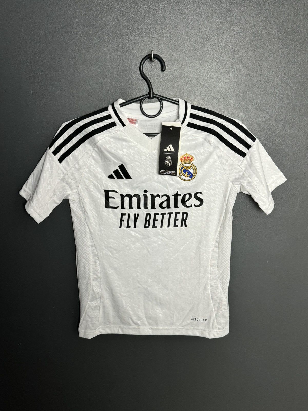 Adidas KIDS New Real Madrid 24/25 Home Vinicius Jr Football Jersey Size US XS / EU 42 / 0 - 2 Thumbnail