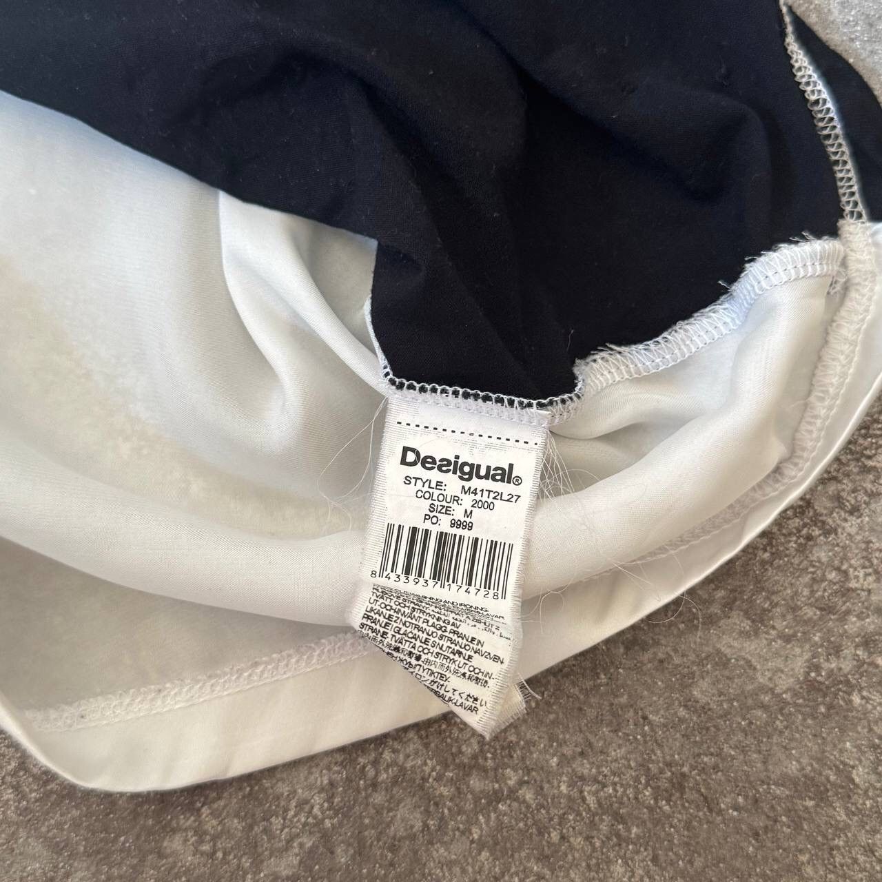 20471120 × Desigual × Japanese Brand Desigual Vintage Sexy Gothic Tank Top Size M / US 6-8 / IT 42-44 - 9 Thumbnail