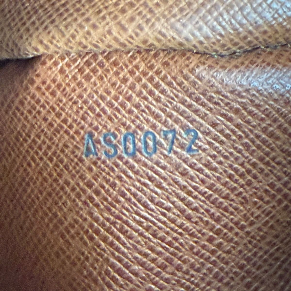 Louis Vuitton Louis Vuitton Monogram Boulogne 30 Shoulder Bag Size ONE SIZE - 9 Thumbnail