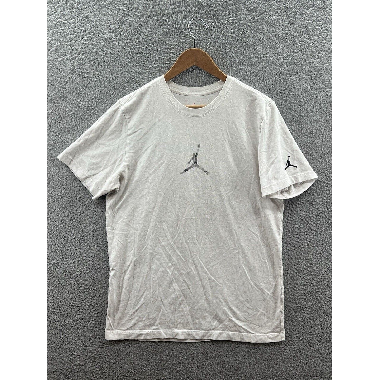 Jordan Brand Air Jordan Graphic White T-Shirt Anti-Gravity FD7029-100 Size US L / EU 52-54 / 3 - 1 Thumbnail