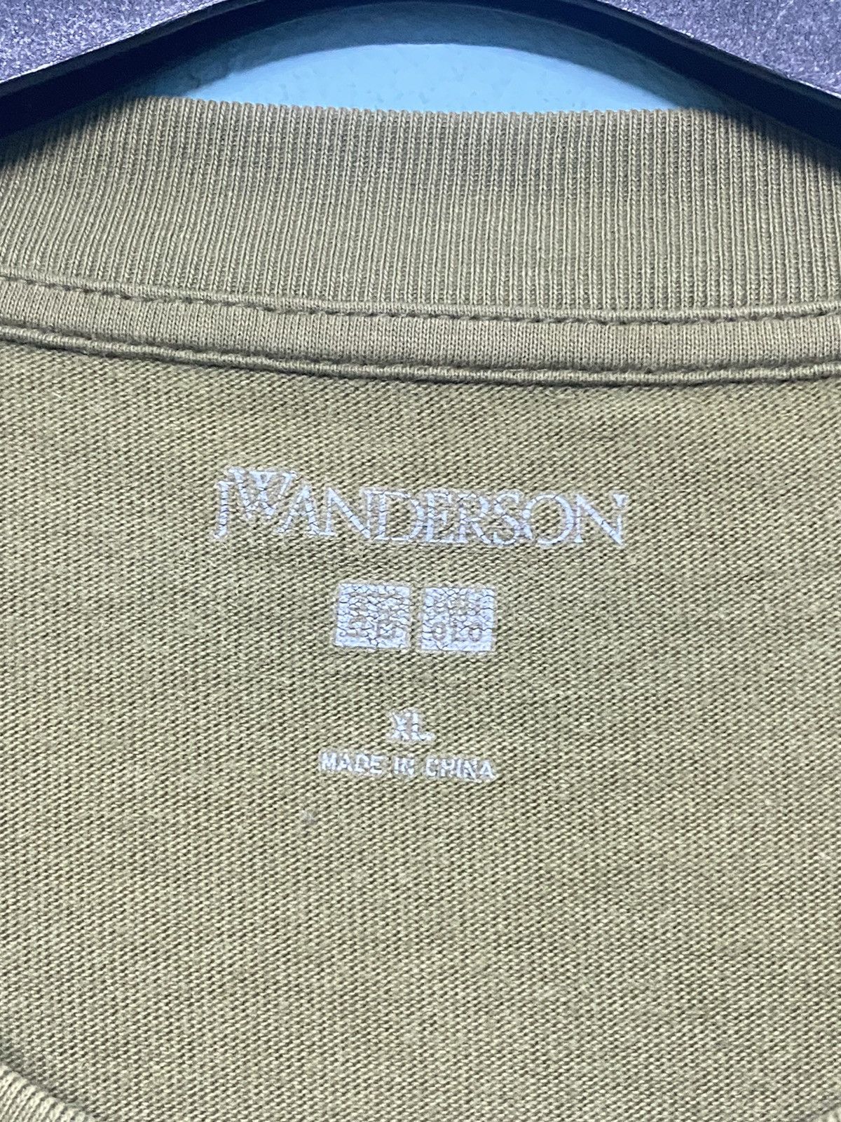JW Anderson 💥J.W ANDERSON X UNIQLO POCKET TEE ARMY GREEN COLOR Size US XL / EU 56 / 4 - 6 Thumbnail