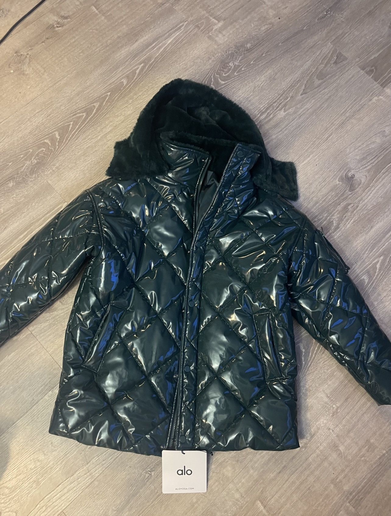 Alo Yoga Alo Snomoto Puffer Jacket Midnight Green xs nwt Size XS / US 0-2 / IT 36-38 - 1 Thumbnail