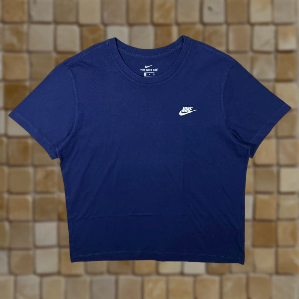 Nike Nike The Nike Tee Embroidered Logo Short Sleeve Navy Blue Cotton T-Shirt XL Mens Shirt Size US XL / EU 56 / 4 - 1 Thumbnail