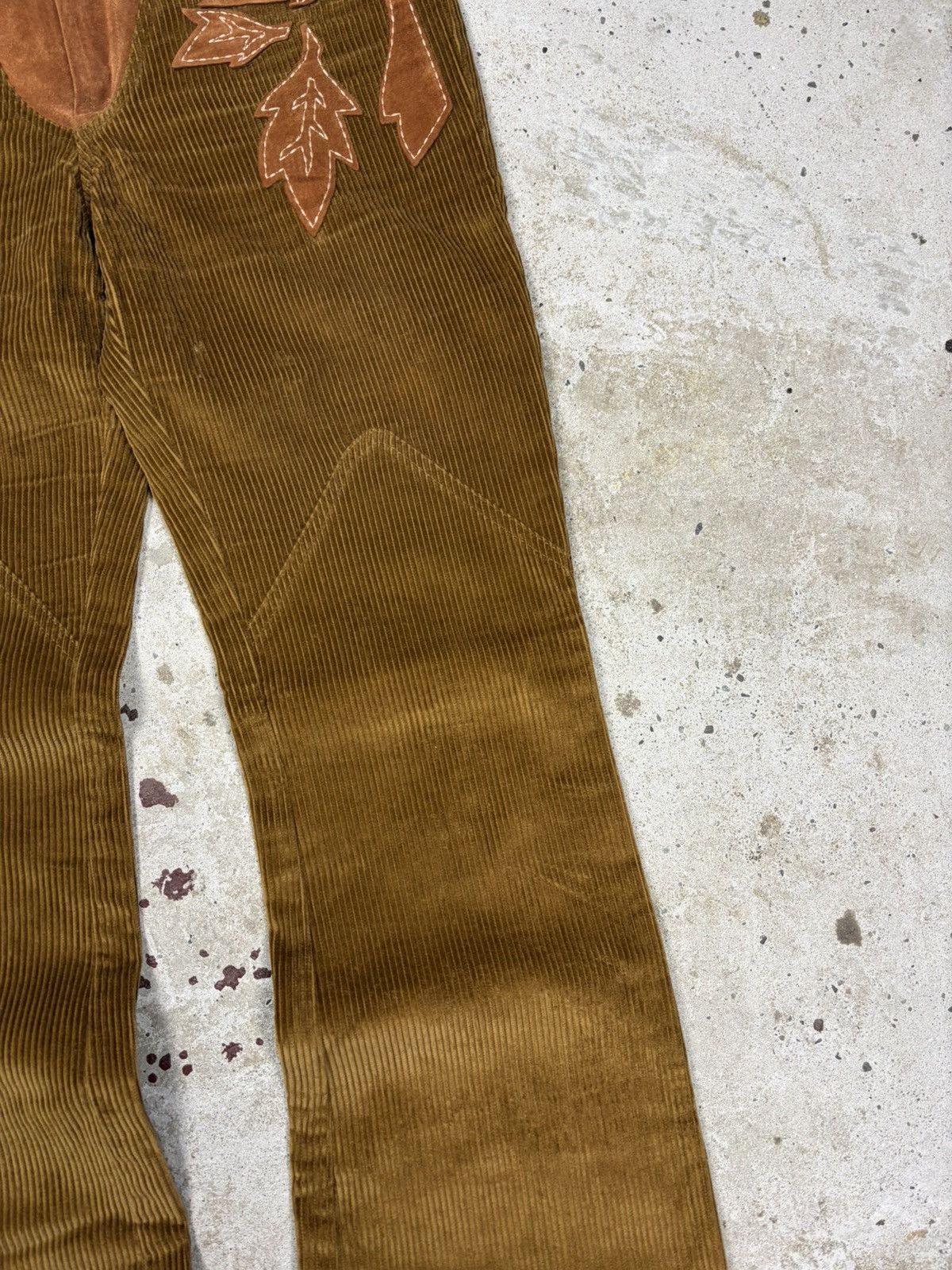 Dolce & Gabbana 2000s Dolce & Gabbana Corduroy Bootcut Pants Suede Leaves Size 30" / US 8 / IT 44 - 6 Thumbnail