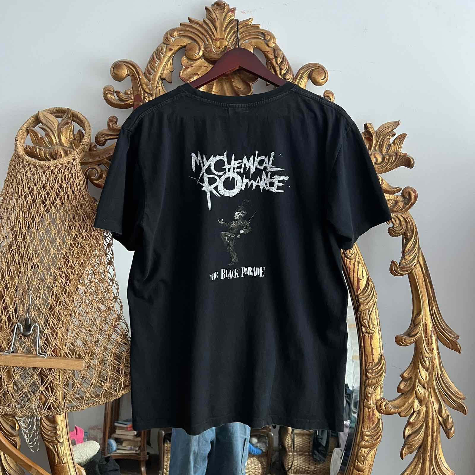 Band Tees Vintage My Chemical Romance Black Parade T Shirt FADED Size US L / EU 52-54 / 3 - 2 Thumbnail