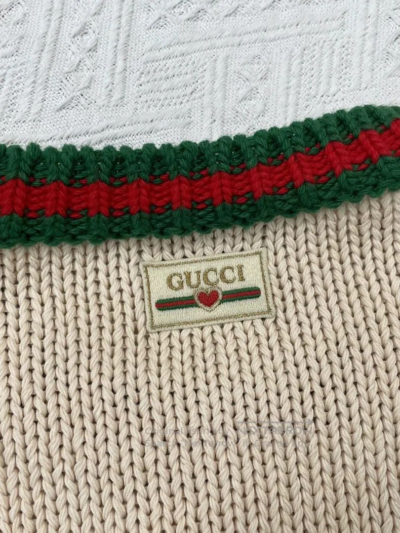 Gucci Gucci Valentine's Day Limited Love Letter Knitted Sweater Size L / US 10 / IT 46 - 3 Thumbnail