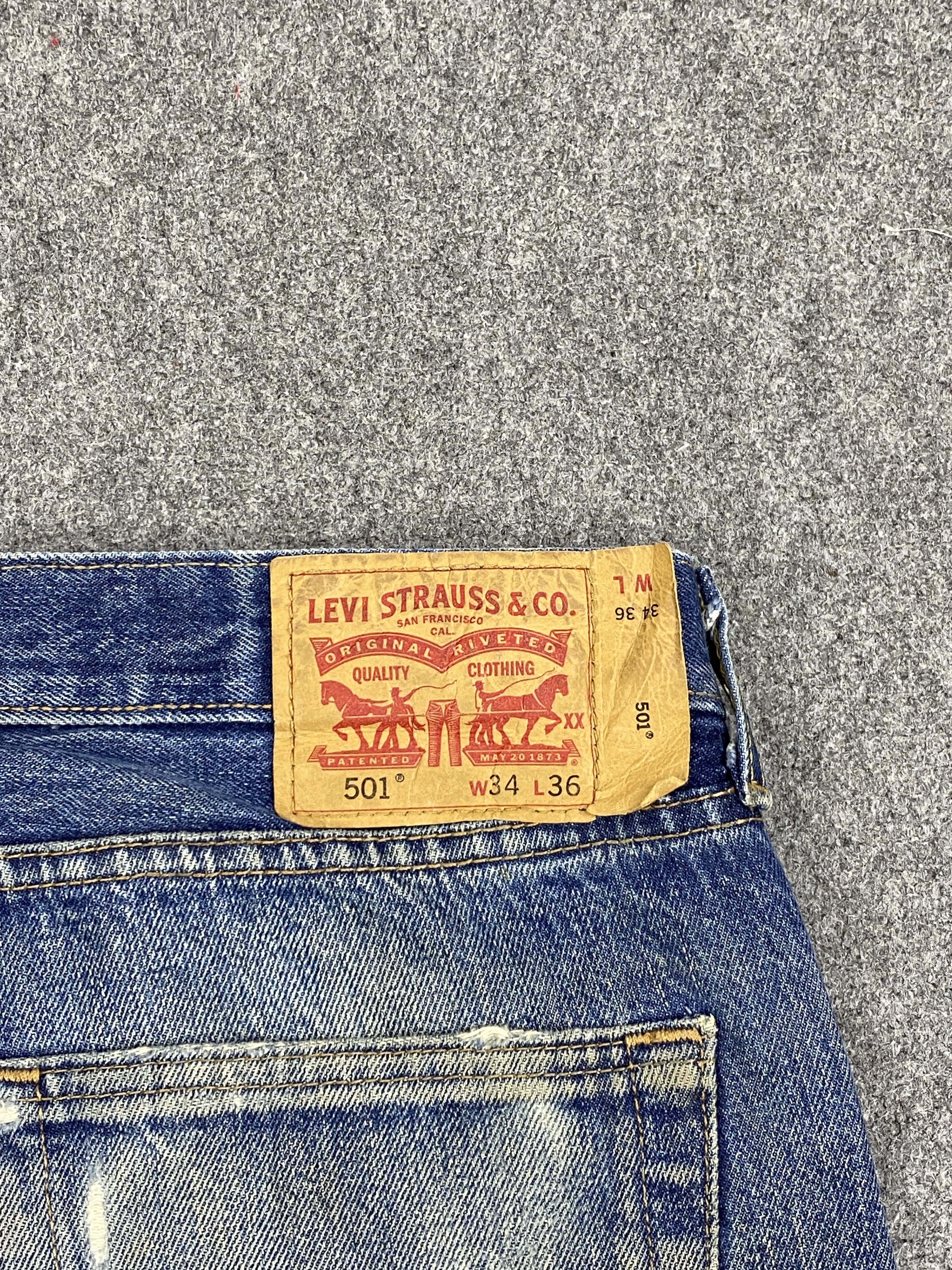 Levi's Vintage Levis 501 Faded Blue Jeans DP2810 Size US 35 - 5 Thumbnail