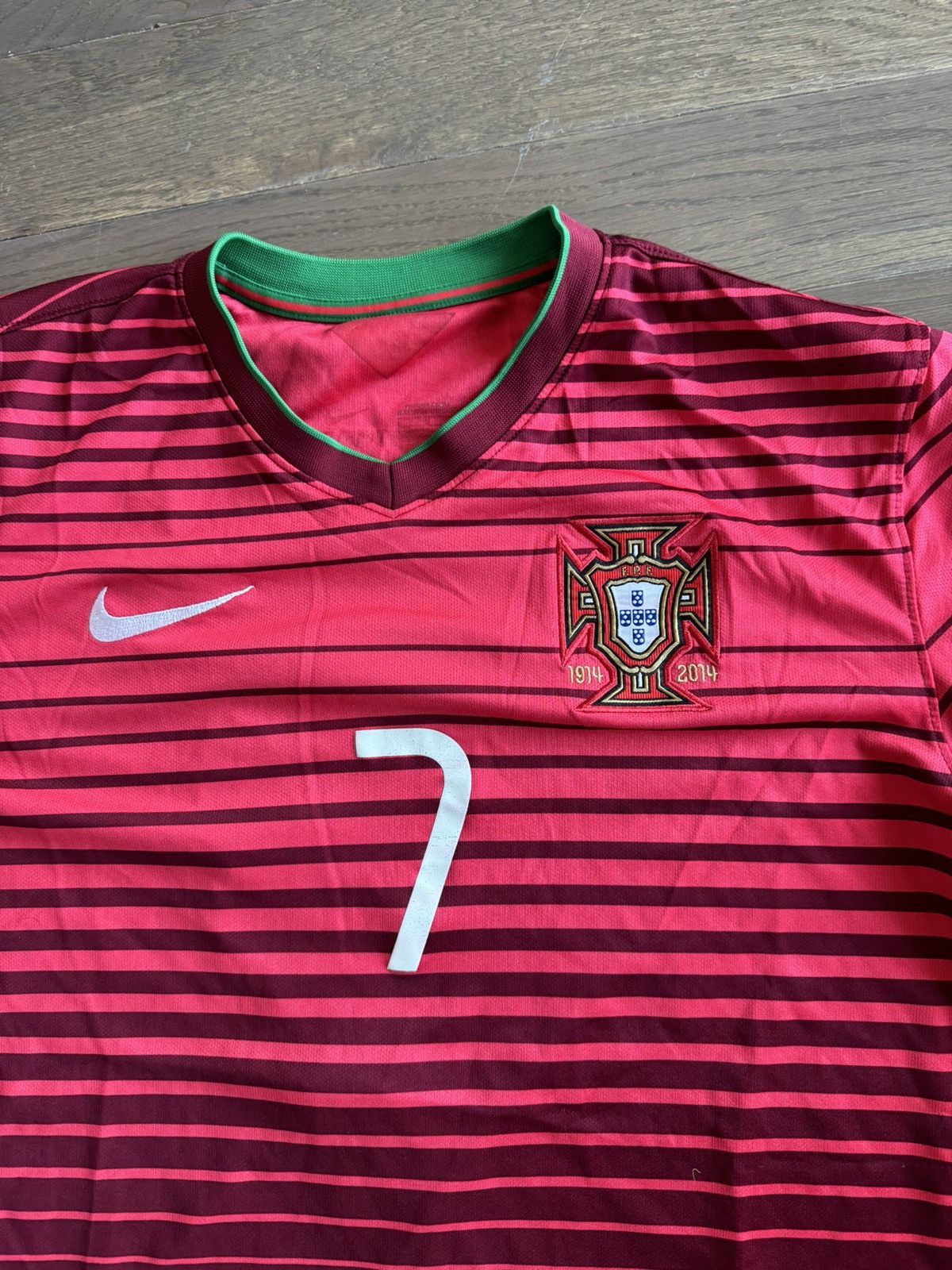 Nike 2014 Portugal Jersey #7 Ronaldo LG Nike World Cup Soccer CR7 Size US L / EU 52-54 / 3 - 2 Thumbnail