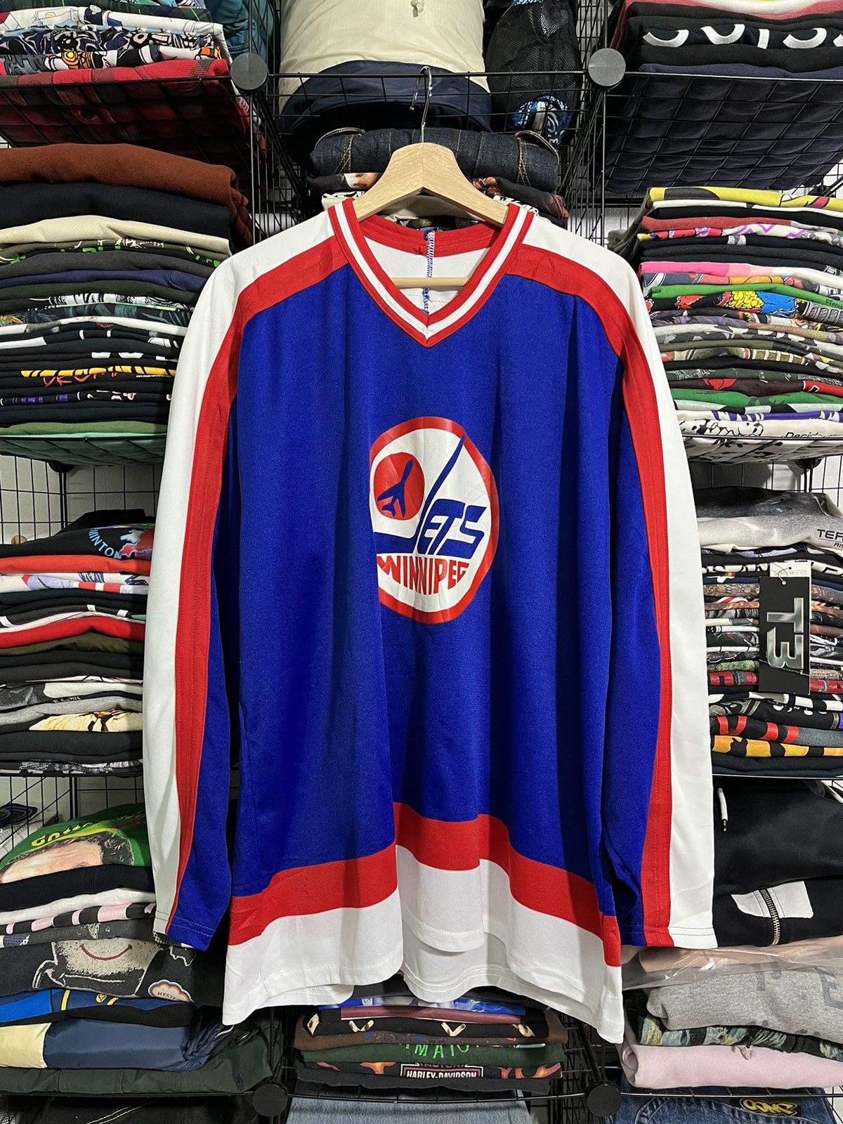 Vintage store Winnipeg Jets Jersey