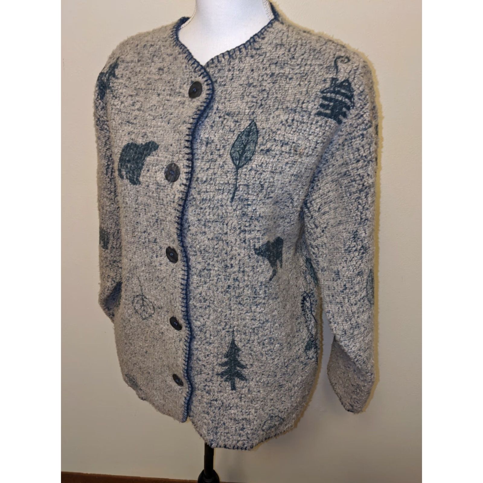 Vintage VINTAGE Artisans Cardigan Sweater Oversized Blue White Bear Leaf 90s Fleece Medium Womens Size M / US 6-8 / IT 42-44 - 2 Thumbnail