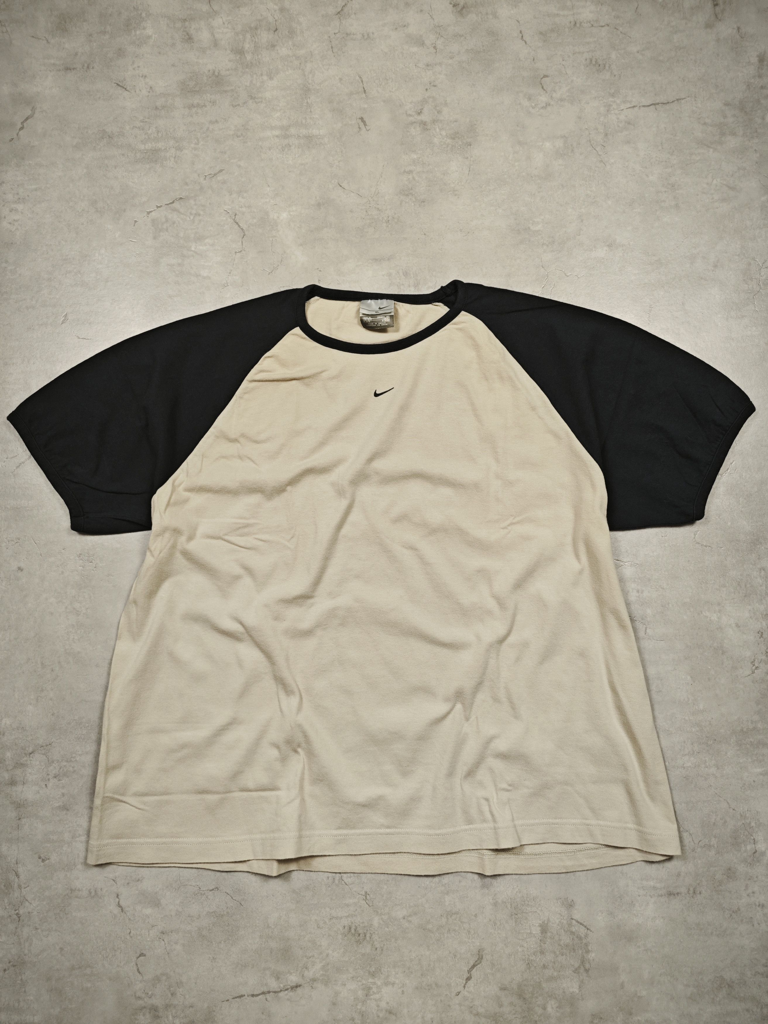 Nike Nike vintage central swoosh t shirt Size US XL / EU 56 / 4 - 1 Thumbnail