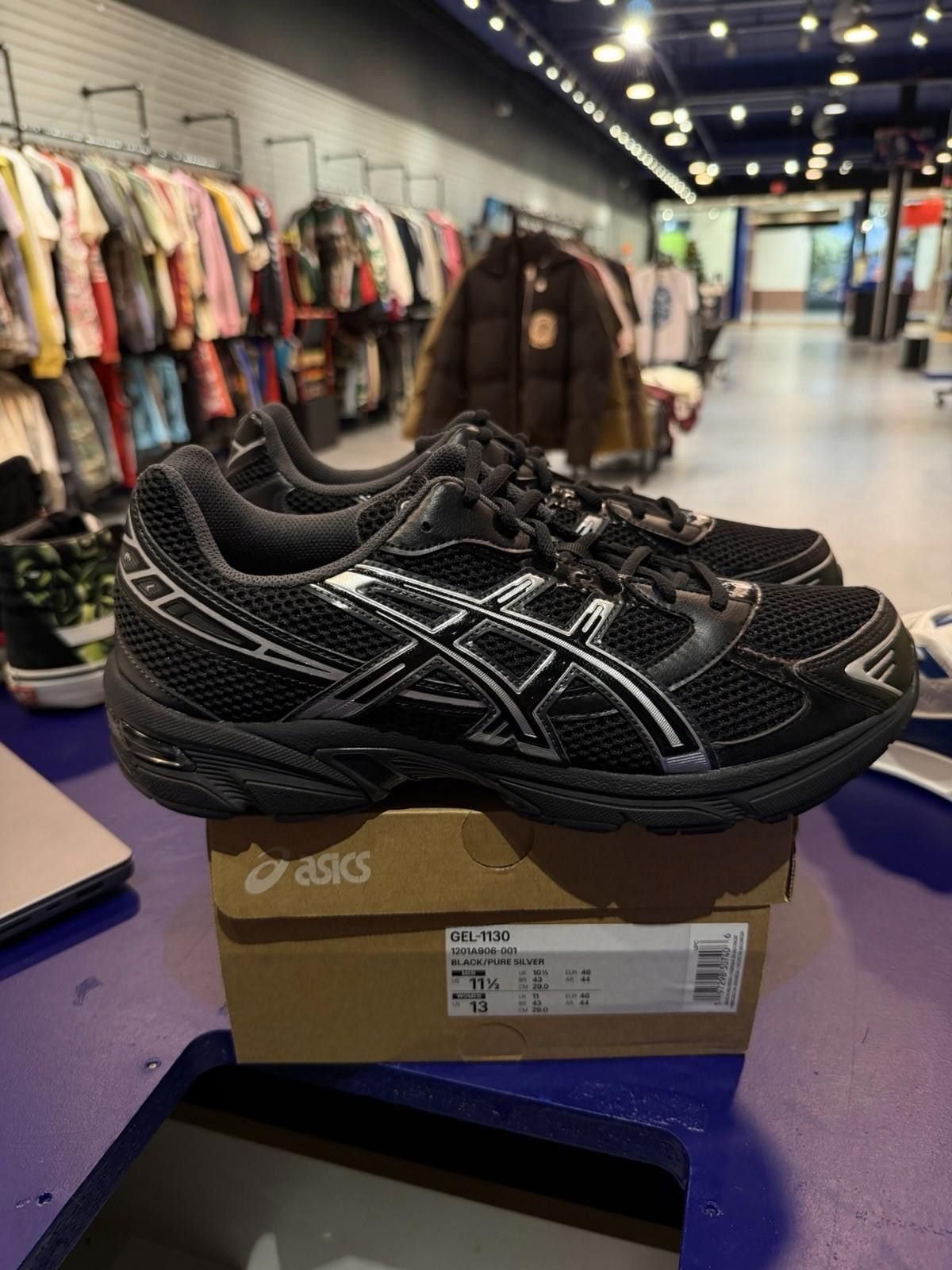 Asics ASICS Gel-1130 Black Pure Silver Men (11.5) 1201A906-001 NEW Size US 11.5 / EU 44-45 - 10 Thumbnail