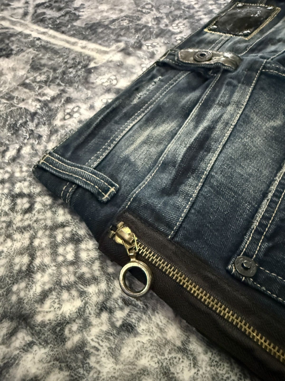 If Six Was Nine Trim Co Japan Wolf Cut Shadow Wash Studded Flared Jeans Size US 30 / EU 46 - 24 Thumbnail