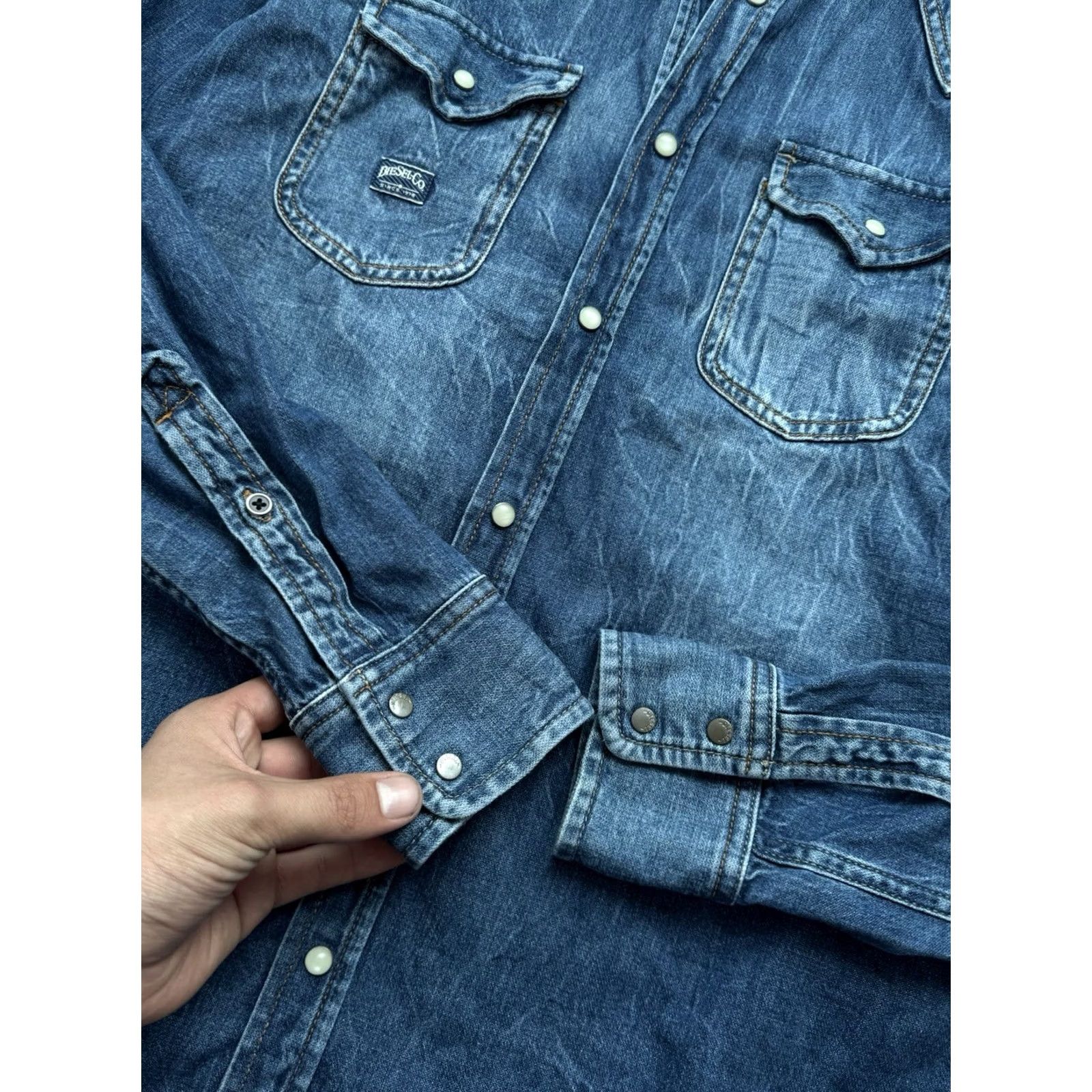 Diesel VINTAGE Diesel Button-Up Shirt Men M Denim Blue 90s Retro Casual Size US M / EU 48-50 / 2 - 5 Thumbnail