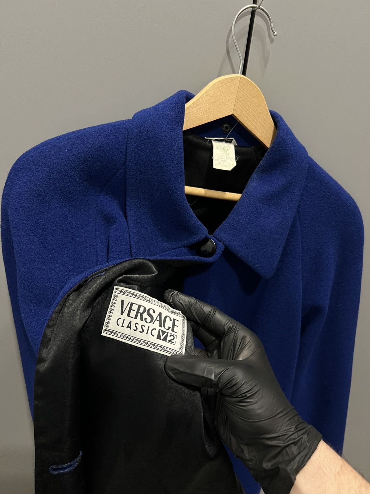 Versace Versace Coat Jacket Made in Italy Blue Wool 1990s Size US L / EU 52-54 / 3 - 17 Thumbnail