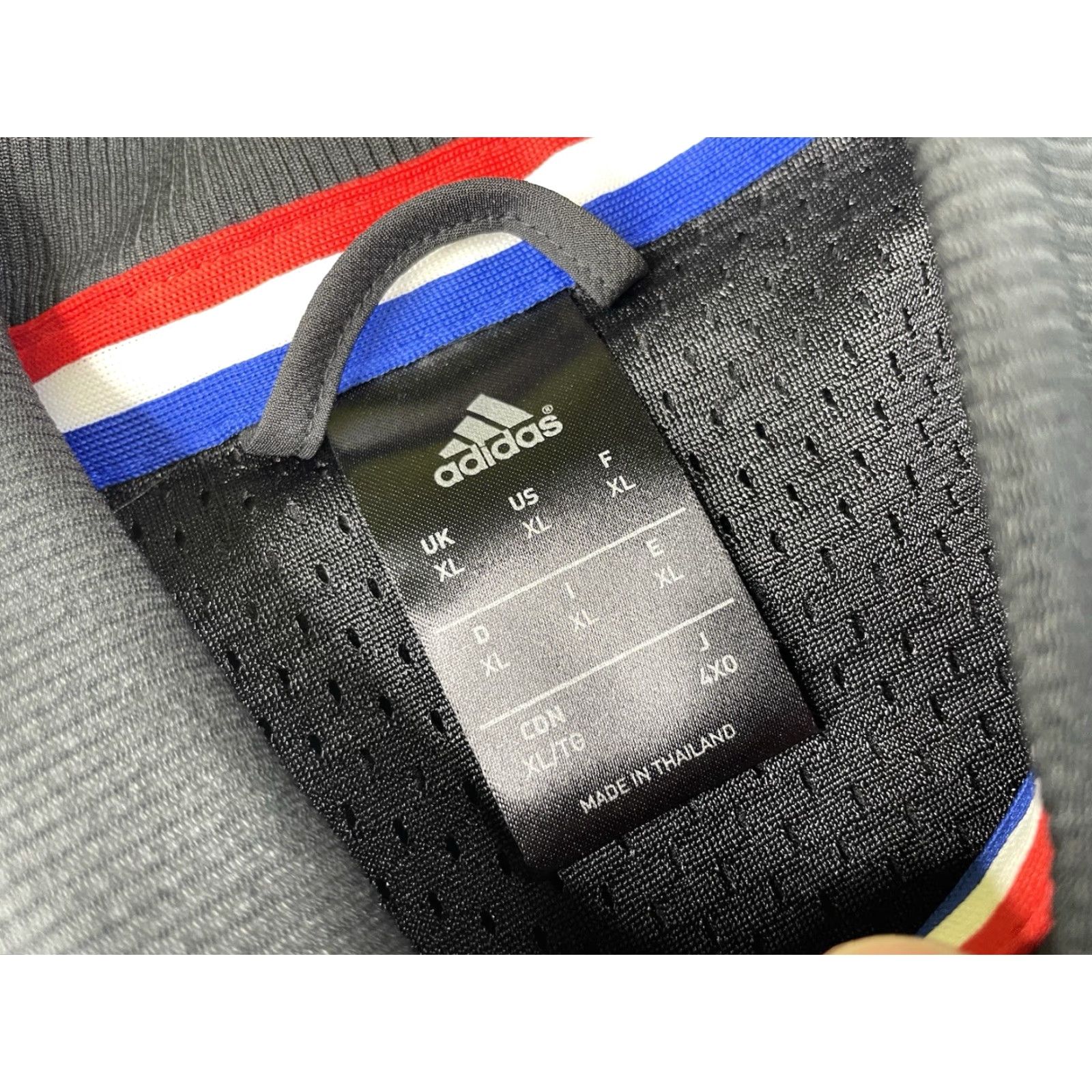 Adidas VINTAGE ADIDAS 2015 NYC NBA All Star Game Warm Up Black Button Jacket XL Men Jacket Black Stars Size US XL / EU 56 / 4 - 3 Thumbnail