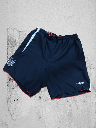 Umbro Umbro Shorts Size US 32 / EU 48 - 1 Thumbnail