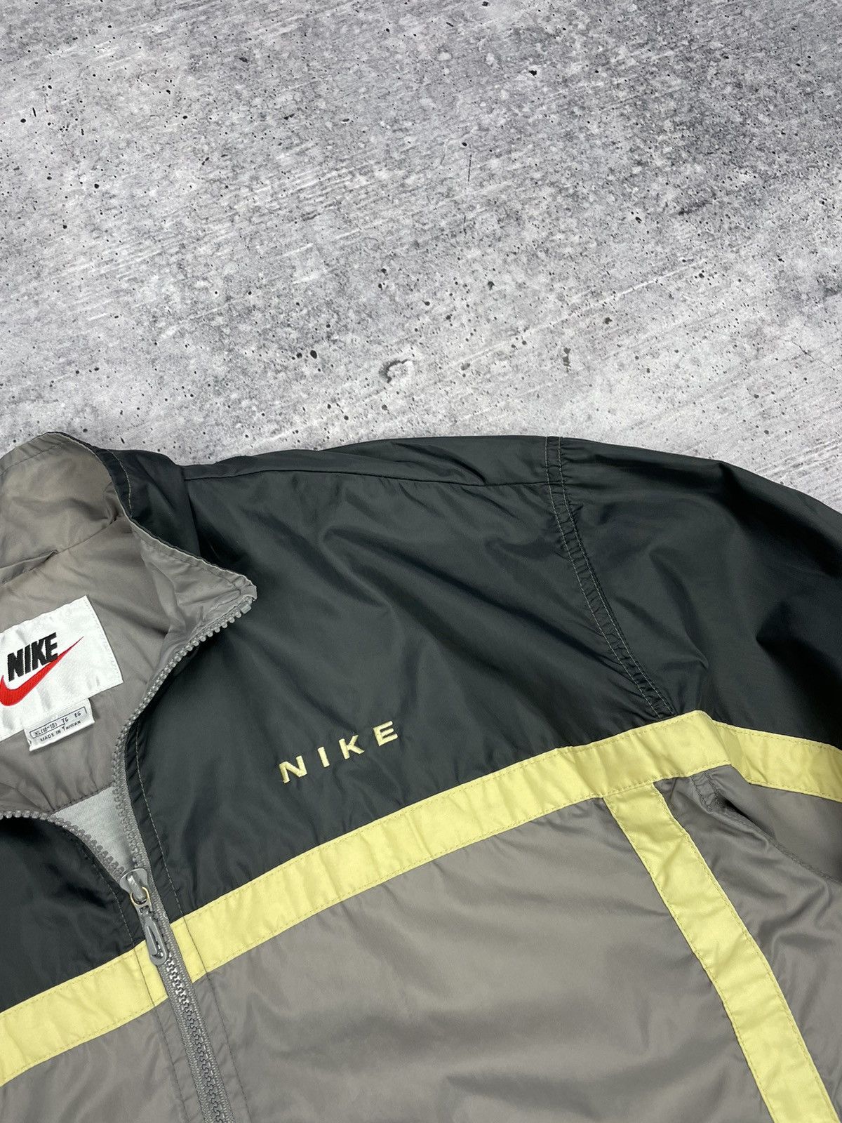 Nike × Vintage Vintage Nike 90’s Y2K Style Drill Nylon Big Back Logo Bomber Size US S / EU 44-46 / 1 - 7 Thumbnail