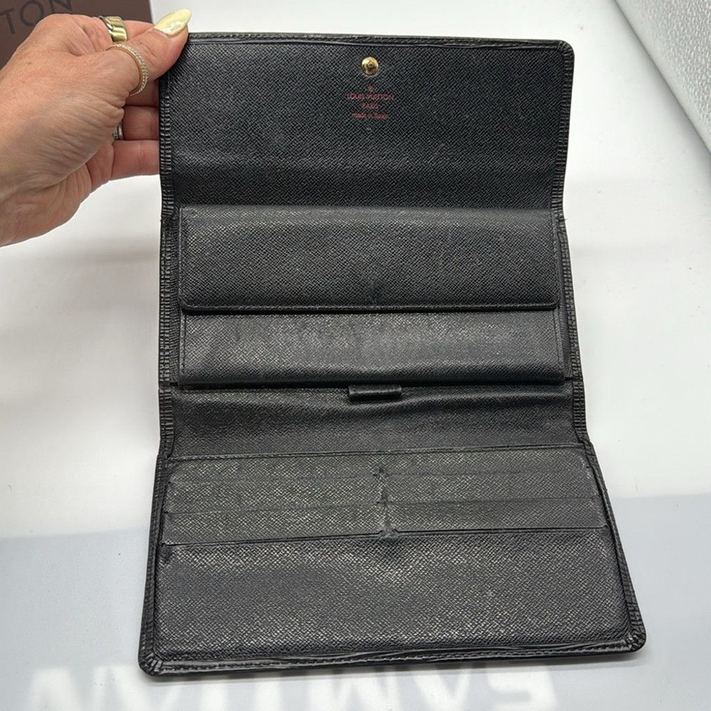 Louis Vuitton Louis Vuitton Epi Porte Tresor International Wallet Black Size ONE SIZE - 11 Thumbnail