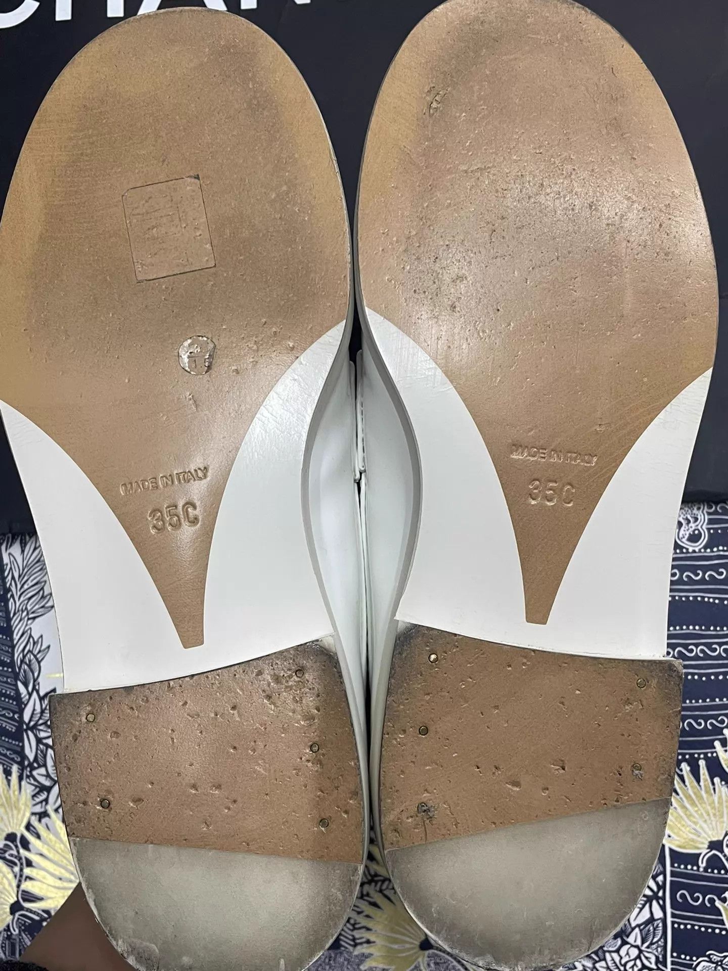 Chanel Chanel White Logo Loafers Women's 35 Size US 4.5 / IT 34.5 - 6 Thumbnail