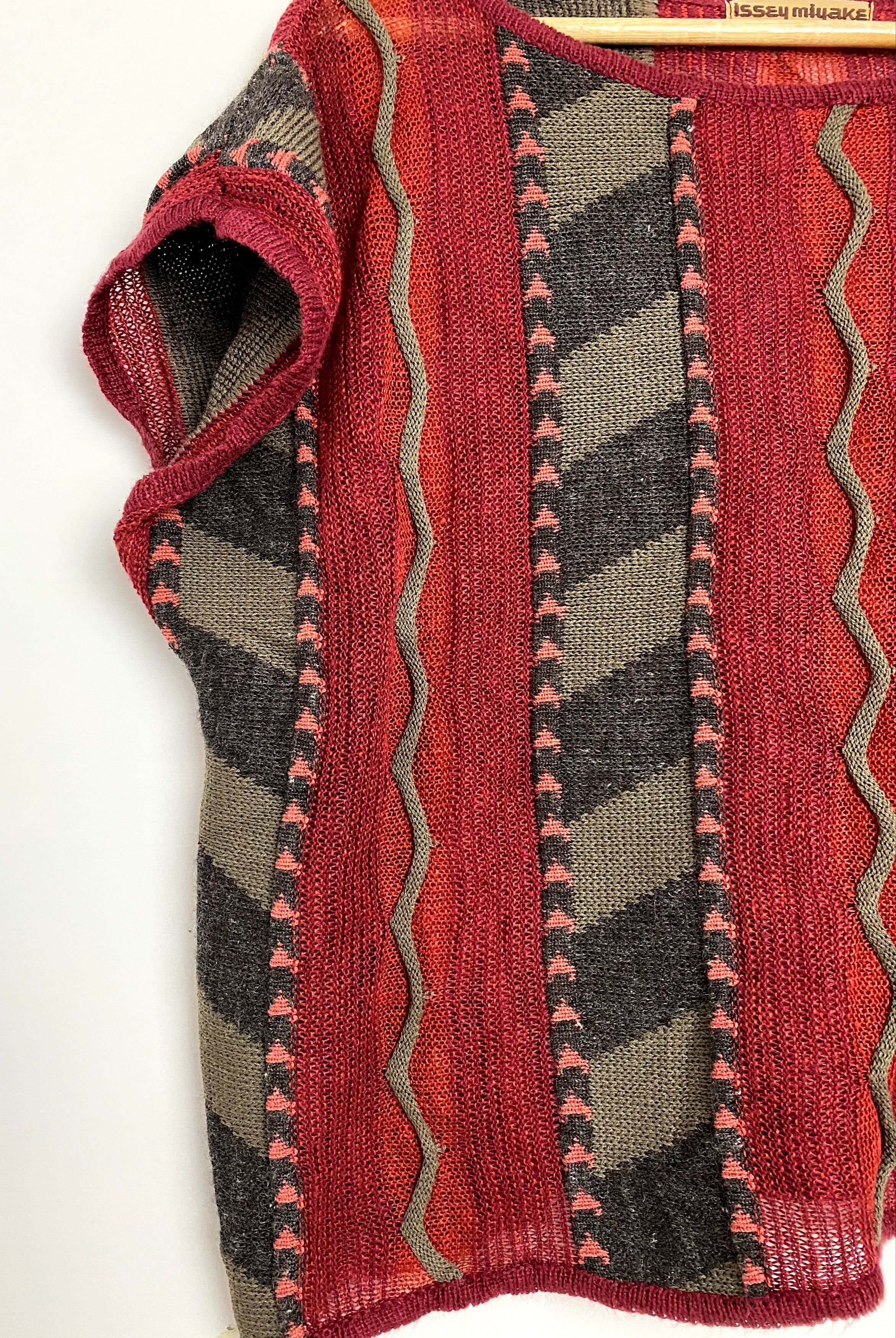 Issey Miyake × Japanese Brand × Vintage Vintage Rare Issey Miyake Knit Size US L / EU 52-54 / 3 - 6 Thumbnail