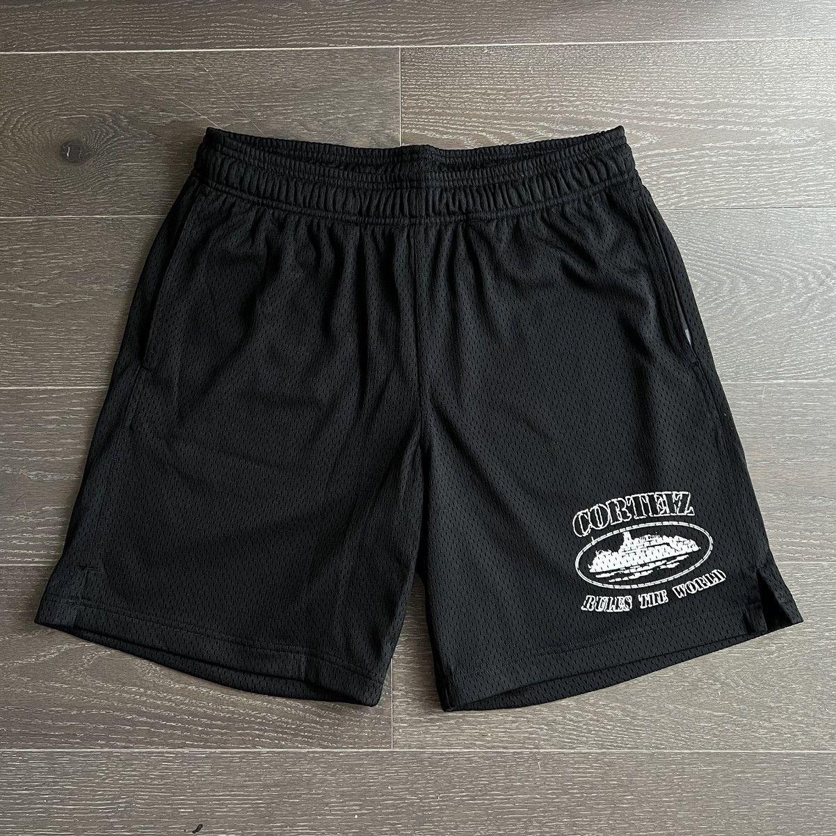 CORTEIZ ALCATRAZ GYM SHORTS SIZE M