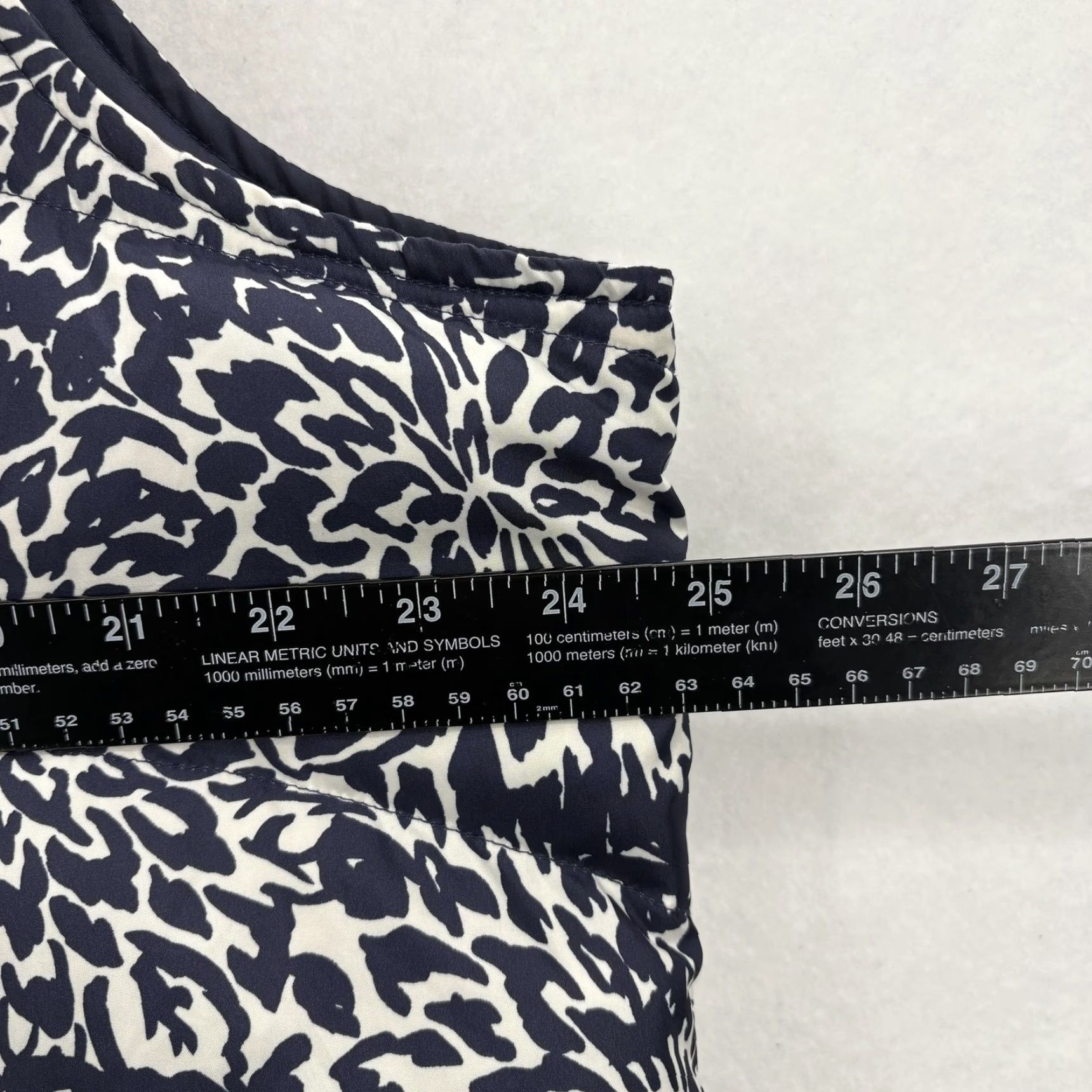 Lands' End VINTAGE Lands' End Vest Womens 1X Blue Floral Down Puffer Quilted Full Zip Warm Travel Size XL / US 12-14 / IT 48-50 - 7 Thumbnail