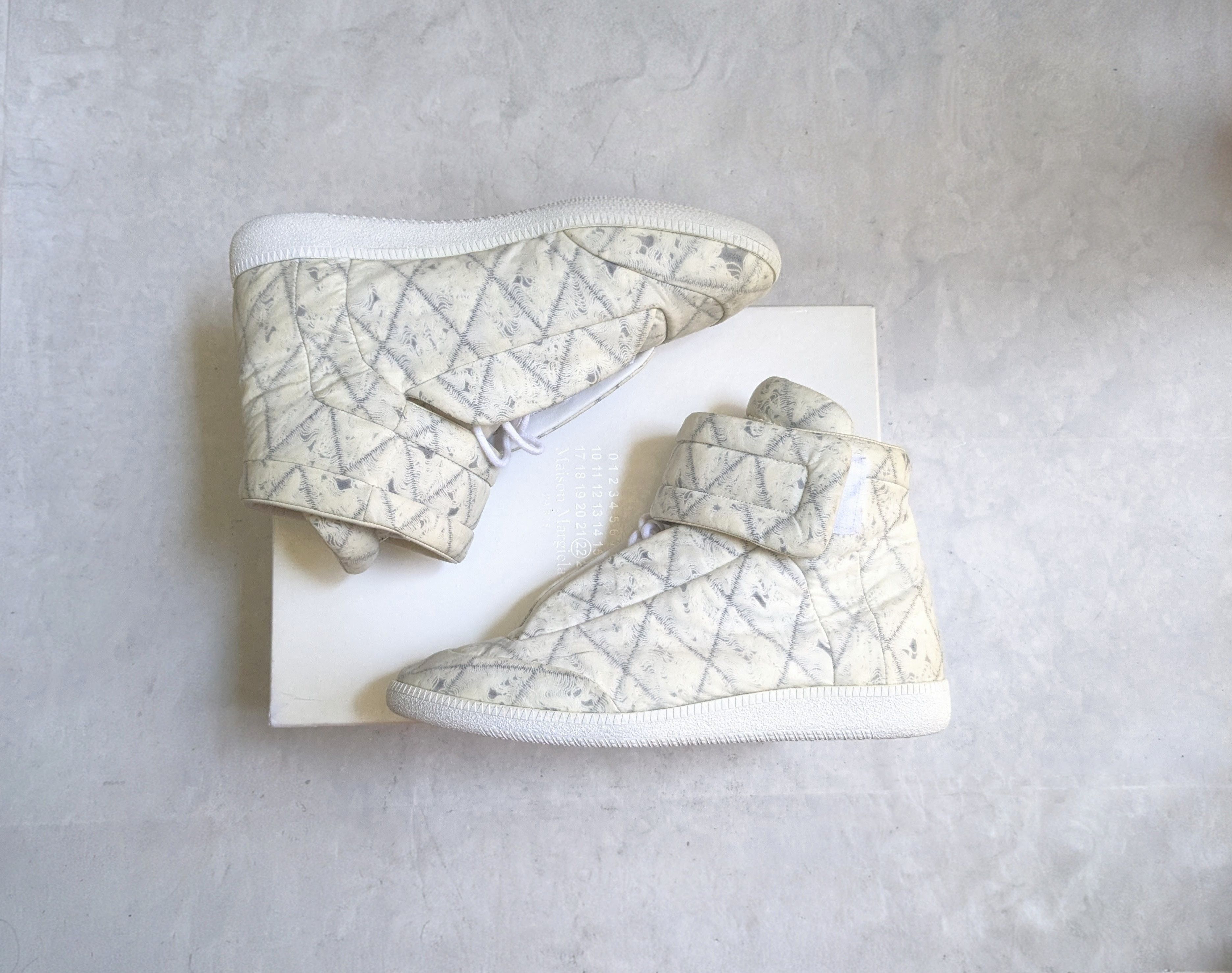 Maison Margiela Maison Margiela Future White 9 42 High Tops Size US 9 / EU 42 - 1 Thumbnail
