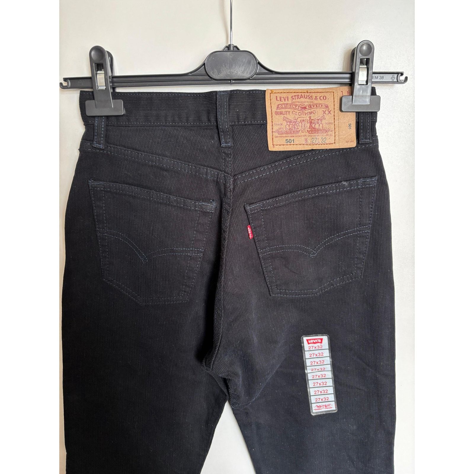 Levi's Deadstock Levi’s 501 W27 L32 Black Corduroy USA Made 90s Size US 27 - 1 Thumbnail