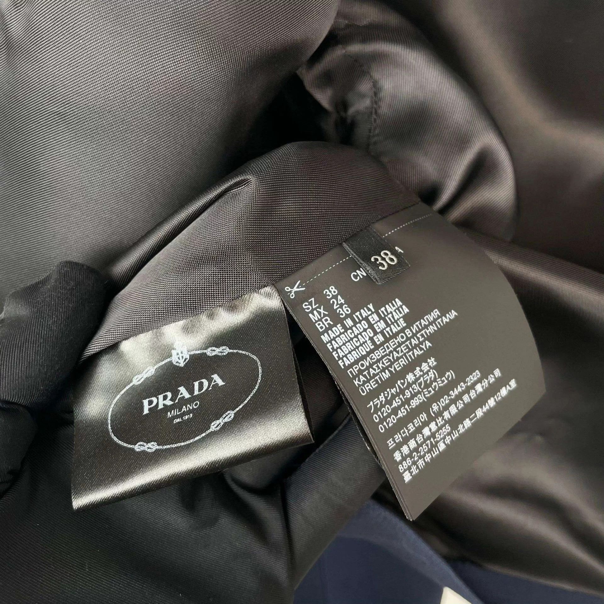 Prada Prada short jacket navy blue 38 Size XS / US 0-2 / IT 36-38 - 5 Thumbnail
