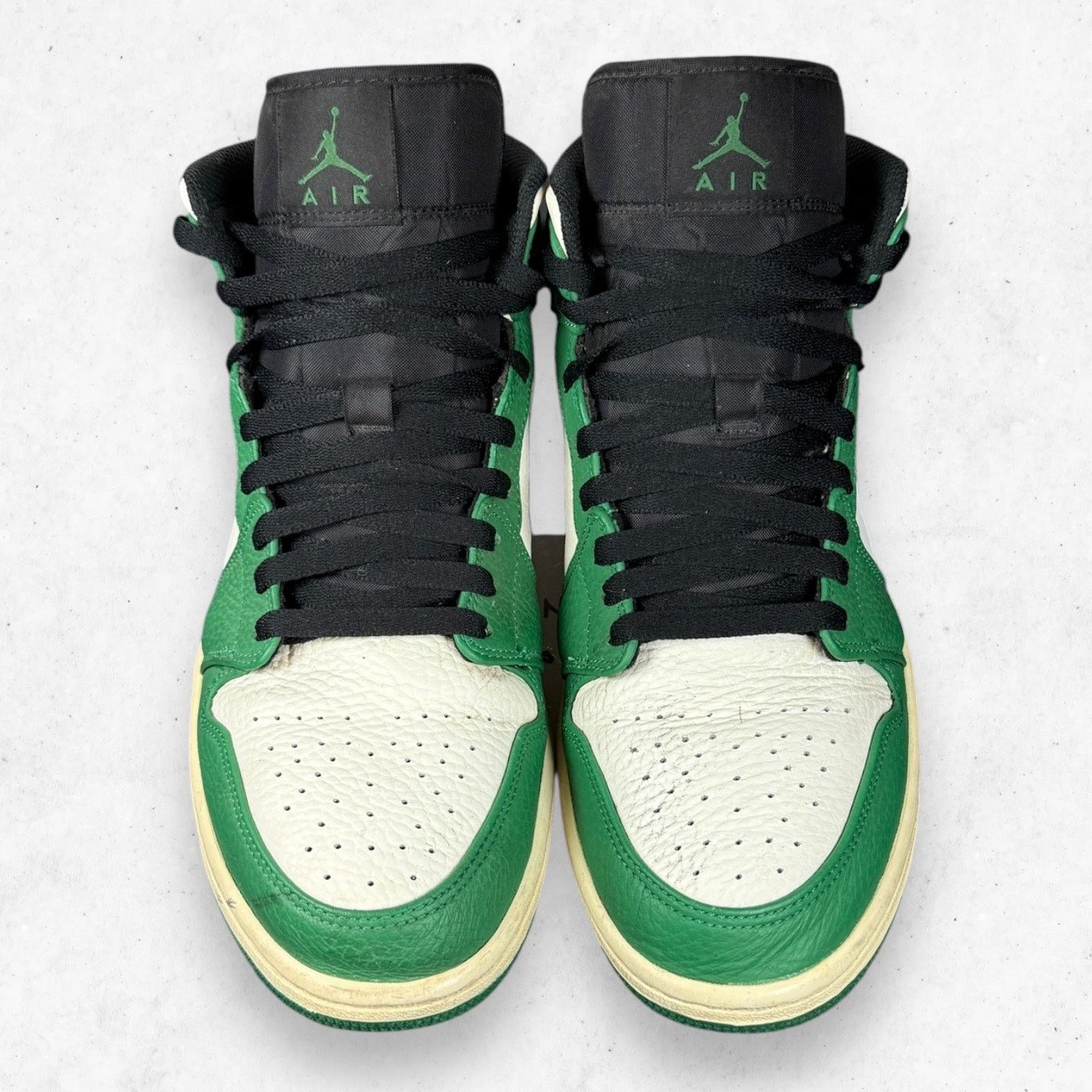 Jordan Brand Nike Air Jordan 1 Mid Pine Green 852542-301 Size 10.5 Size US 10.5 / EU 43-44 - 6 Thumbnail