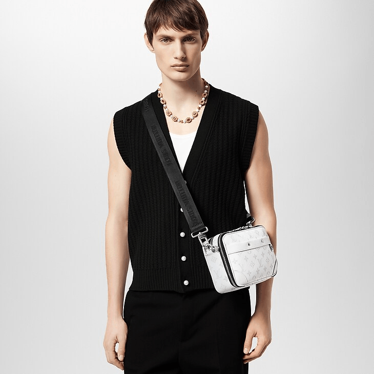 Louis Vuitton Alpha Messenger Bag Size ONE SIZE - 4 Thumbnail