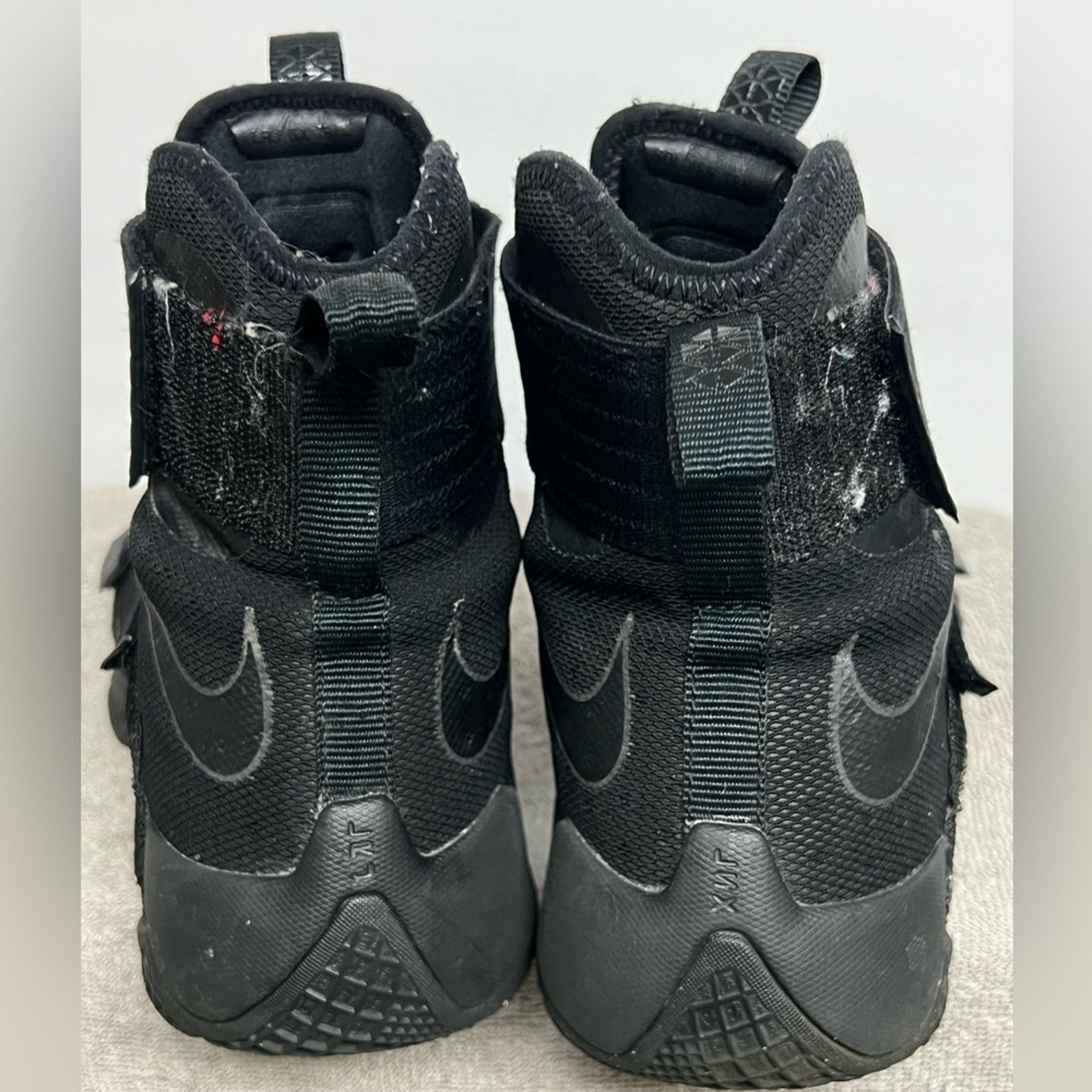 Nike Nike Mens LeBron Soldier 10 844374-001 Basketball Shoes Size US 10.5 / EU 43-44 - 5 Thumbnail