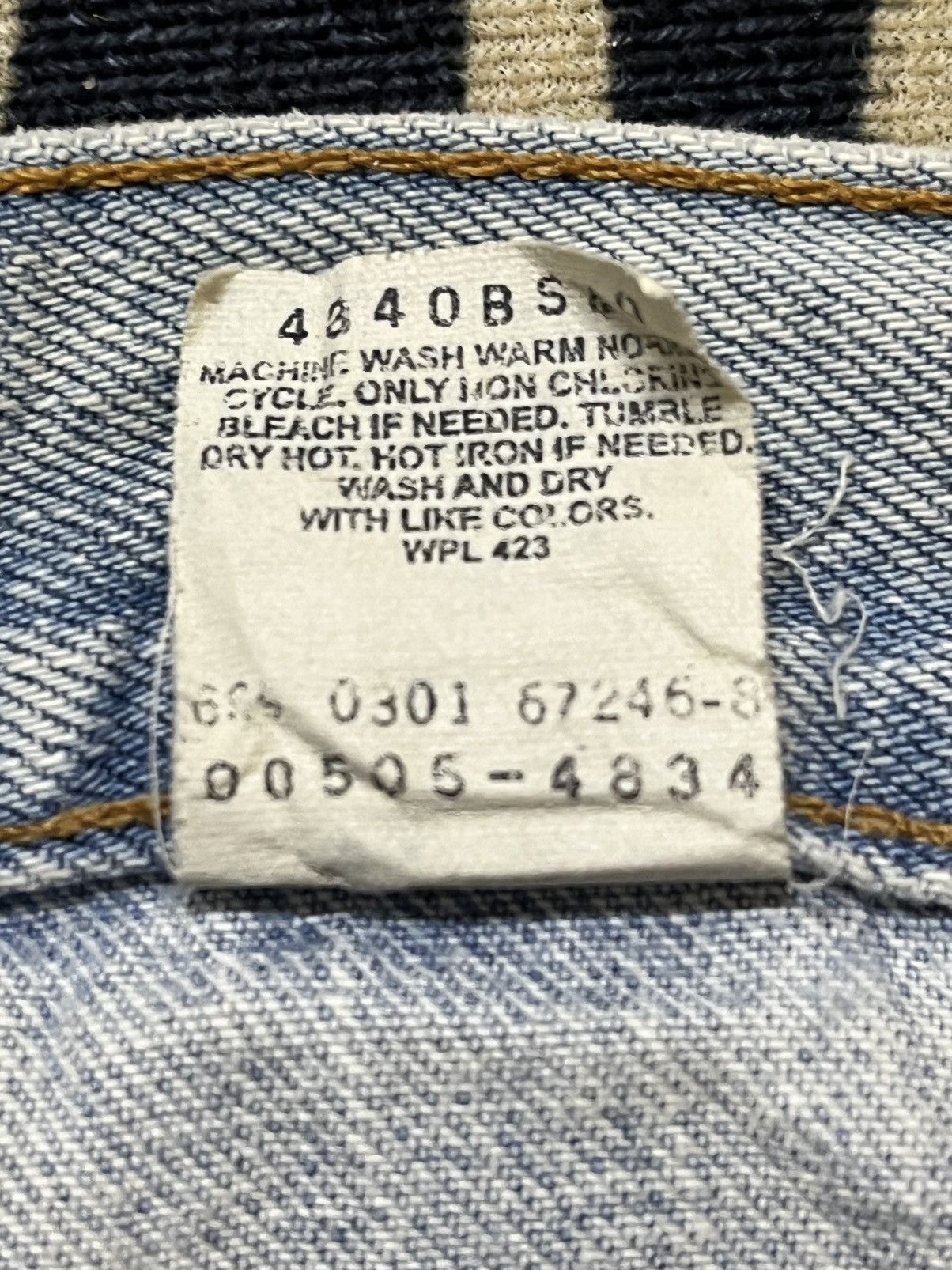 Levi's Vintage Clothing Vintage 90’s Levi’s 505 Faded Straight Fit Denim Size US 35 - 9 Thumbnail
