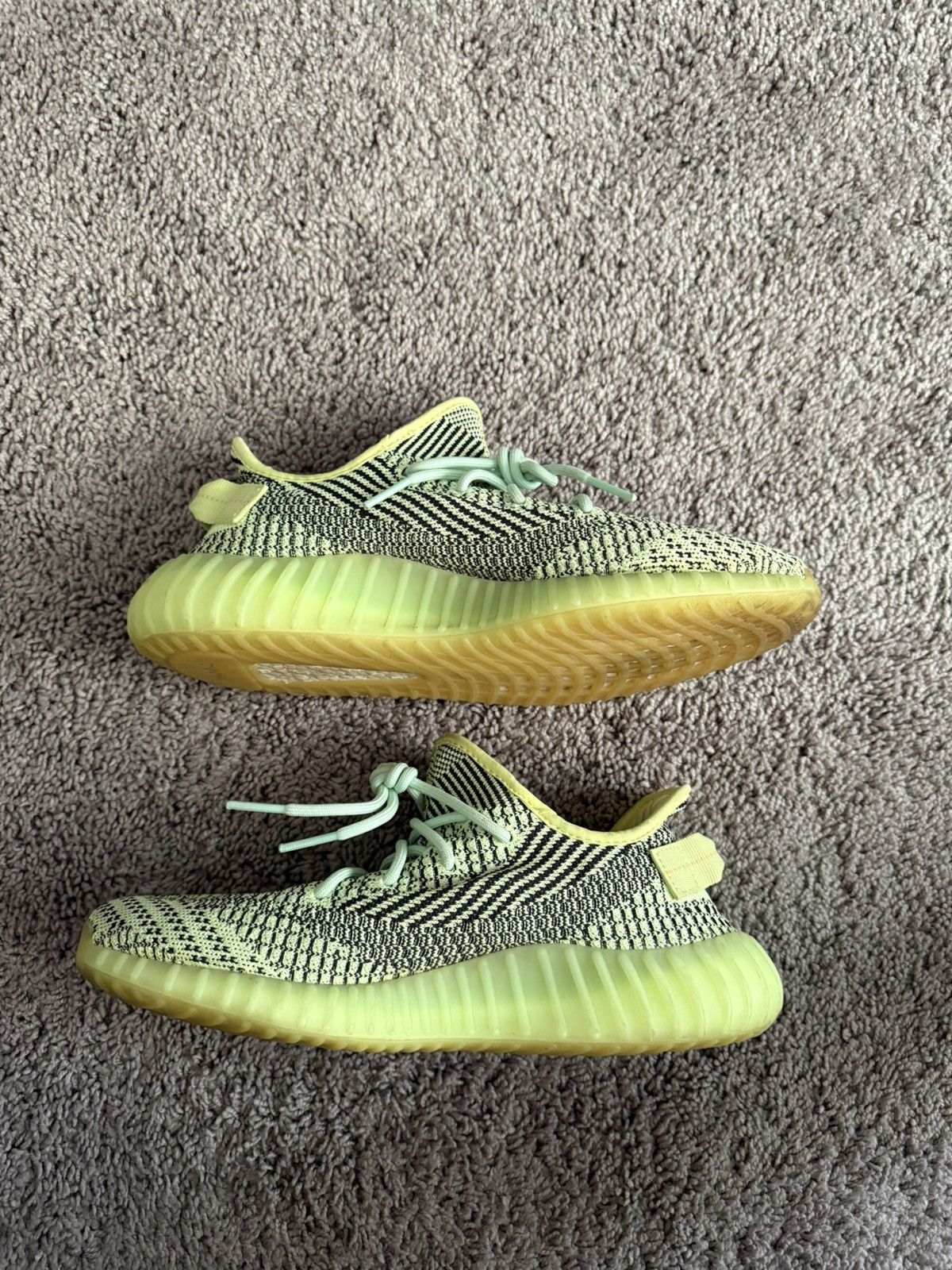 Adidas Yeezy 350V2 “Yeezyreel” Size US 11 / EU 44 - 2 Thumbnail