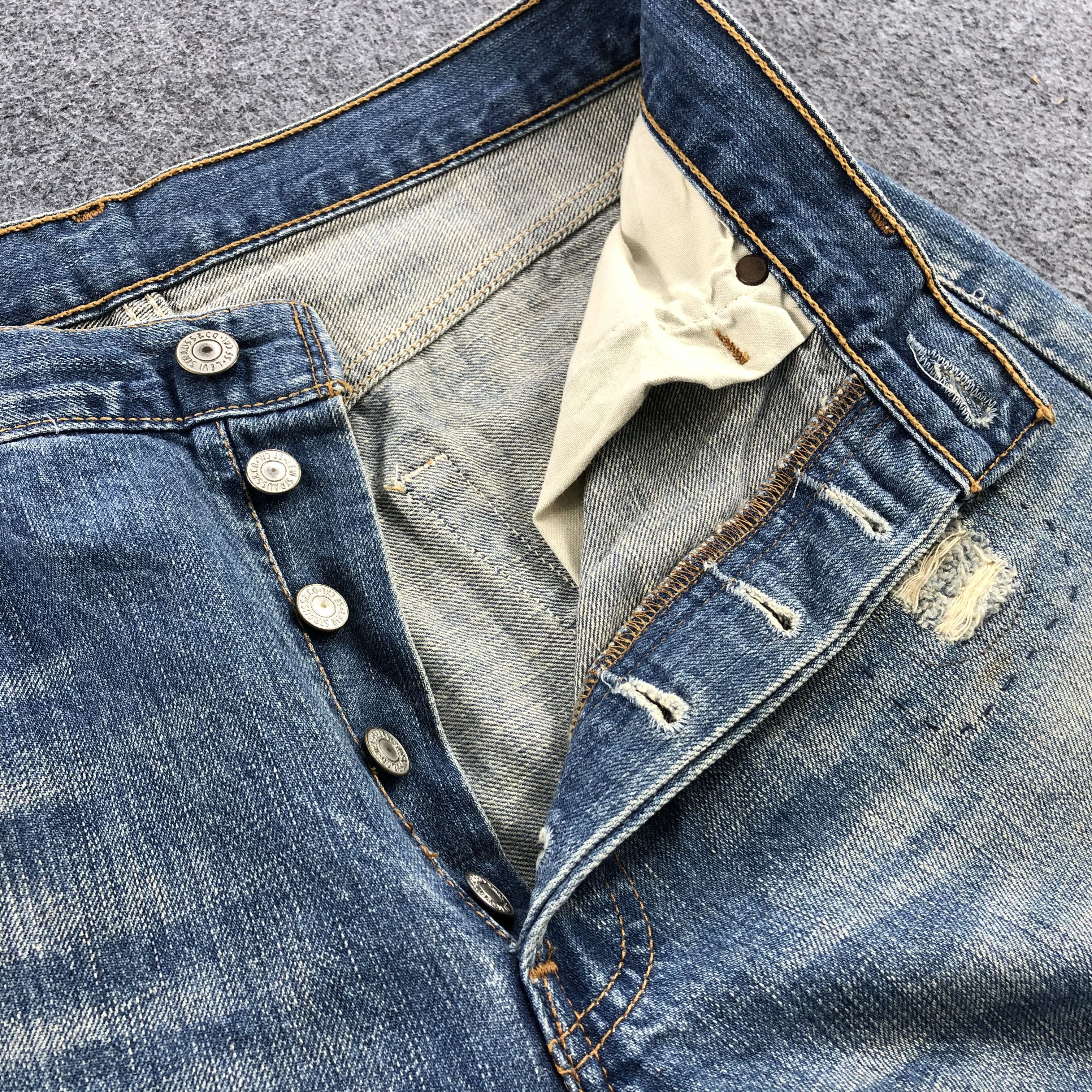 Levi's Vintage Levi's 501 Jeans Stone Wash Distressed Denim KJ347 Size US 30 / EU 46 - 8 Thumbnail
