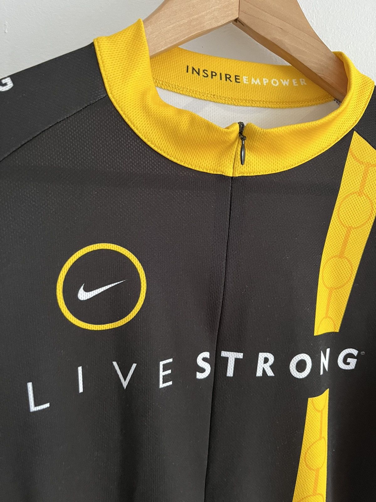 Nike Nike Cycling Jersey Live Strong Yellow & Black Size US XL / EU 56 / 4 - 2 Thumbnail