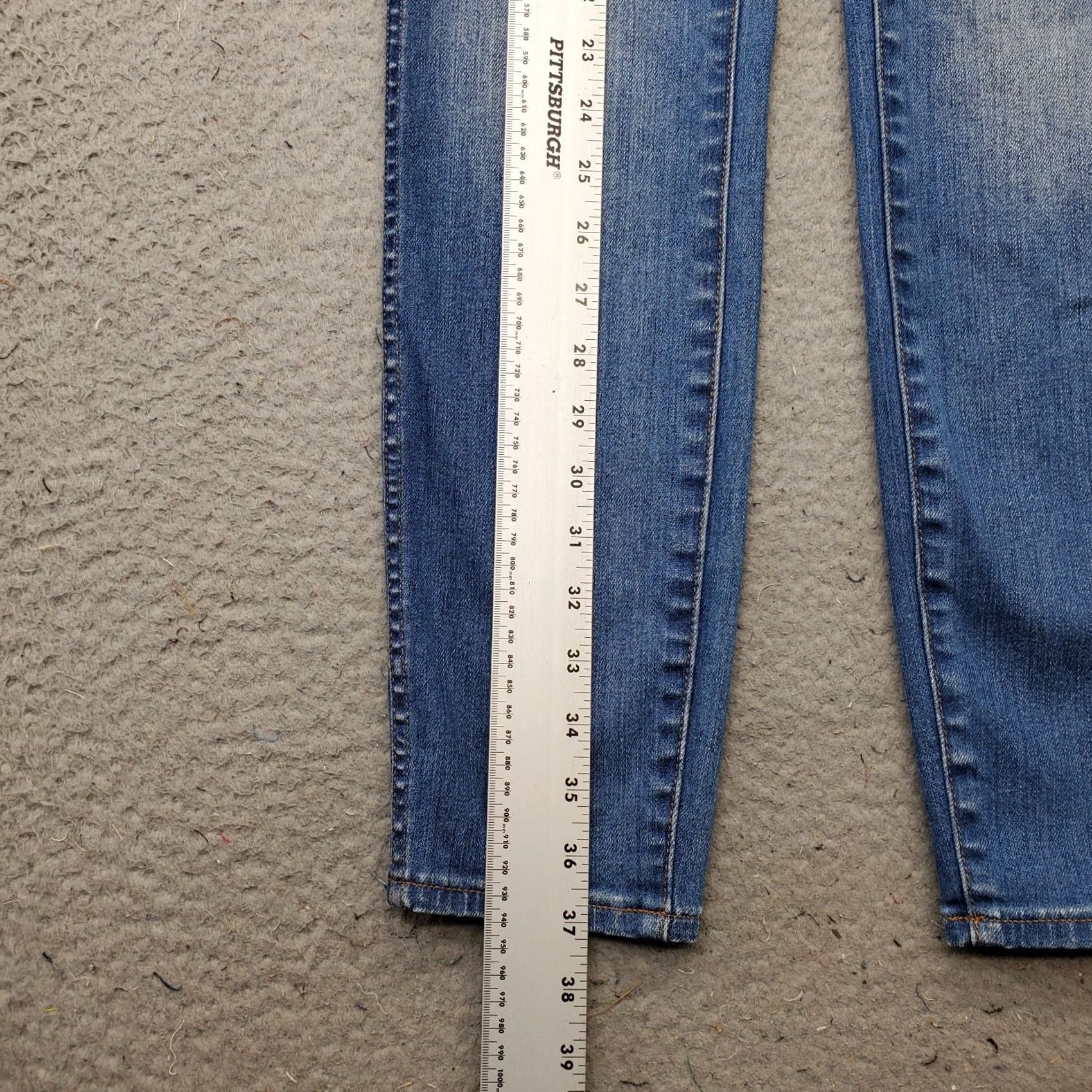 Madewell Madewell Skinny Jeans Womens 28 Blue Denim Stretch Faded Whiskered 10" High Rise Jeans Womens 28 Blue Denim Stretch Skinny Size 28" / US 6 / IT 42 - 3 Thumbnail