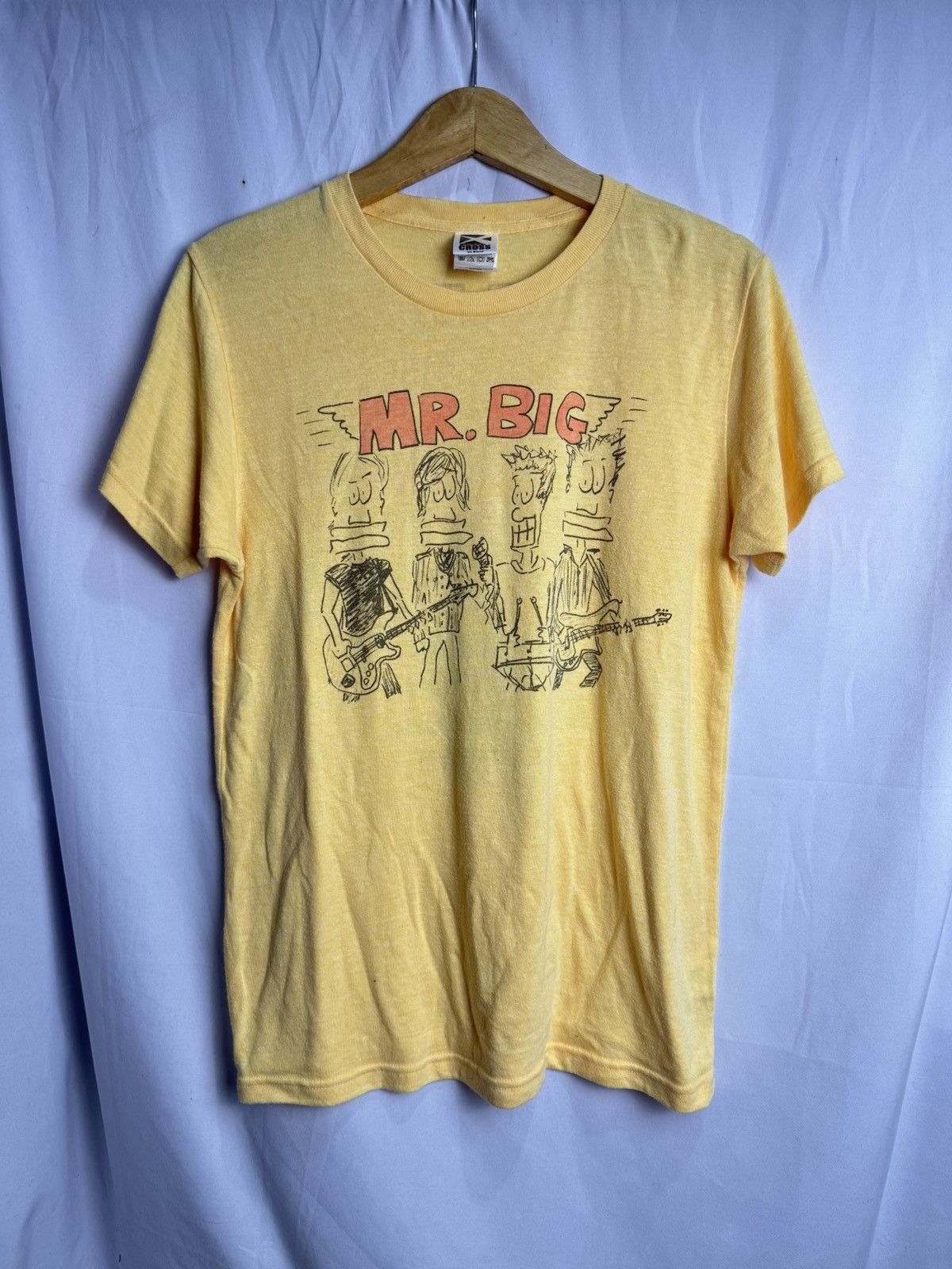 Band Tees Mr Big Sketch Art Tshirt 2000s Size US S / EU 44-46 / 1 - 1 Thumbnail