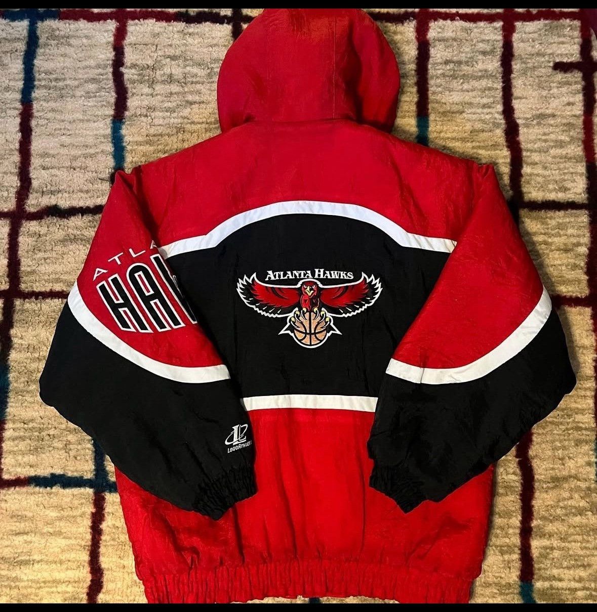 Logo Athletic Vintage Logo Athletic Atlanta Hawks Puffer Jacket L Size US L / EU 52-54 / 3 - 2 Thumbnail