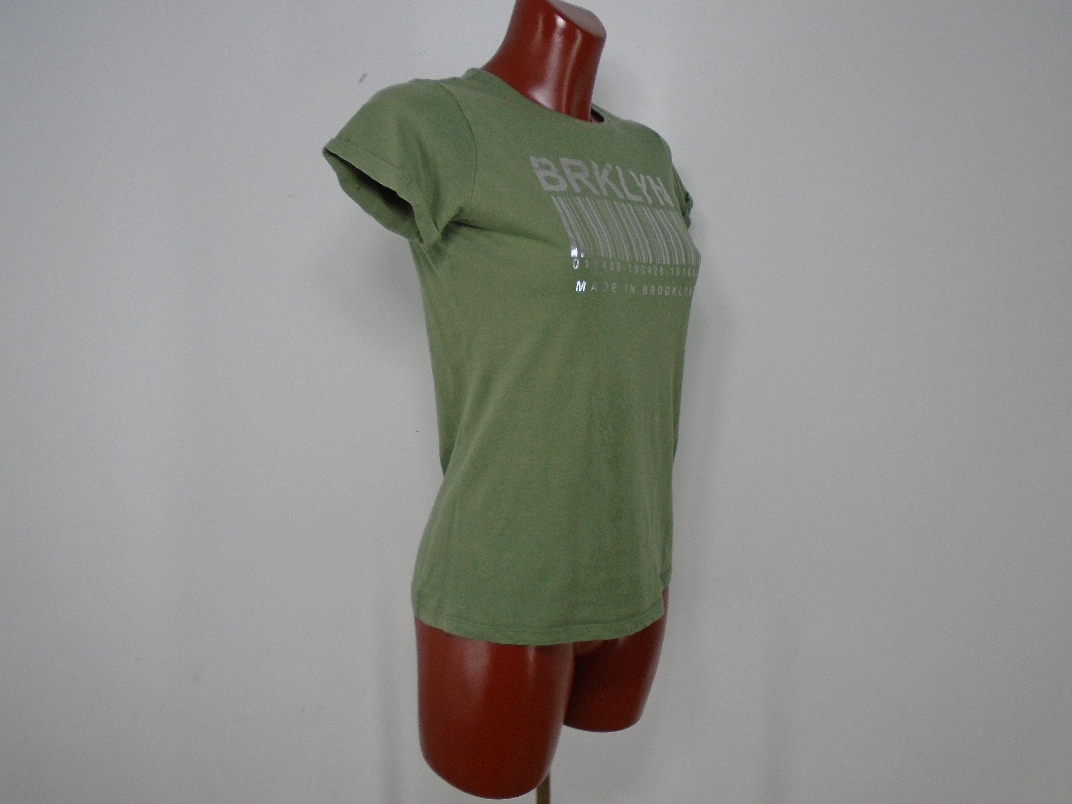 Vintage Women's T-Shirt Primark. Khaki. XS. Size XS / US 0-2 / IT 36-38 - 6 Thumbnail